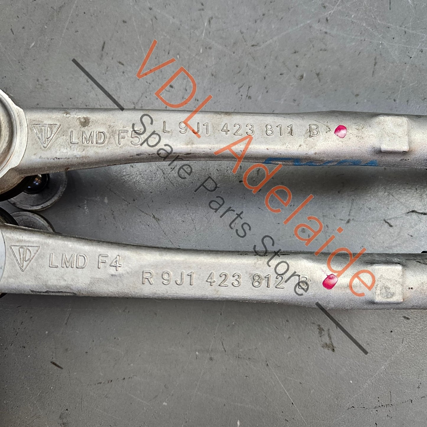 9J1423812B 9J1423811B   Pair of Audi e-Tron Porsche Taycan Front Steering Tie Rod Rack Ends 9J1423811B 9J1423812B