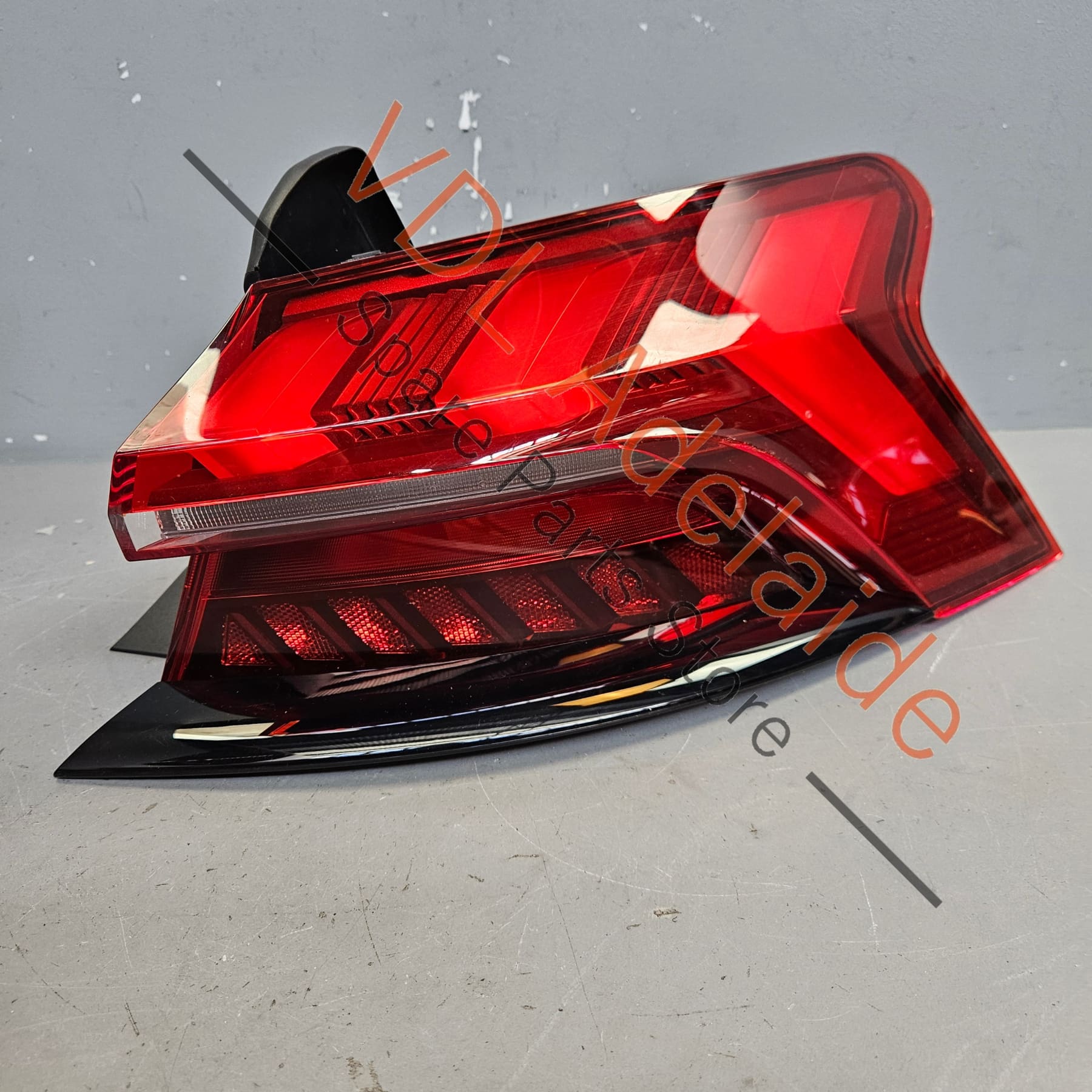 4J3945092    Audi e-Tron GT Rear Right Tail Light Lamp LED 4J3945092