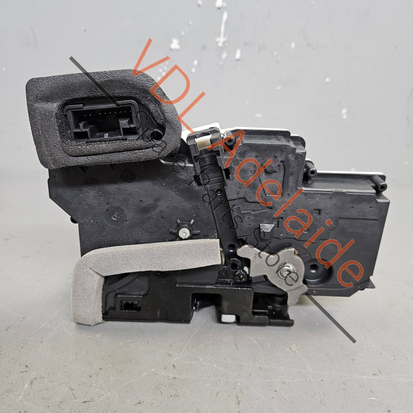 4K0839015Q    Audi Left Rear Door Lock Module 4K0839015Q