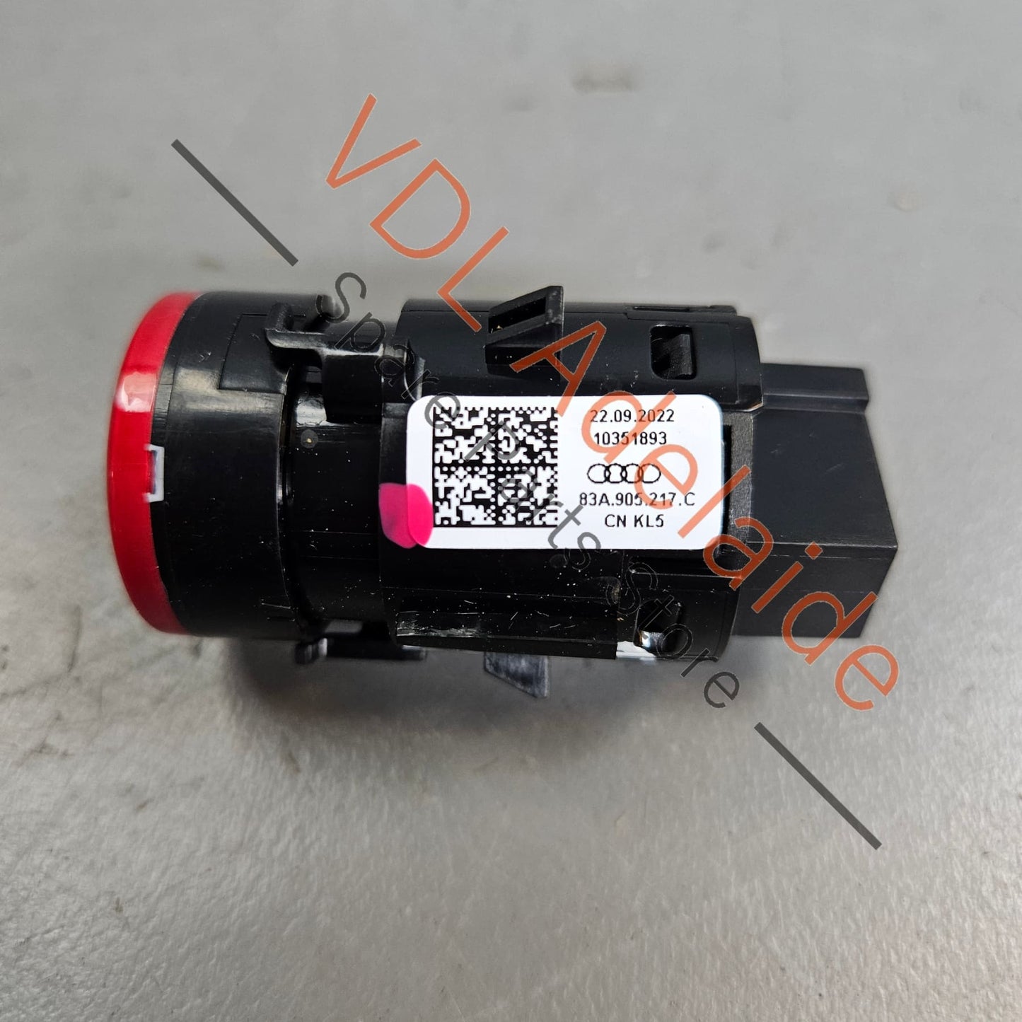 83A905217C    Audi e-Tron Start Stop Switch Red 83A905217C