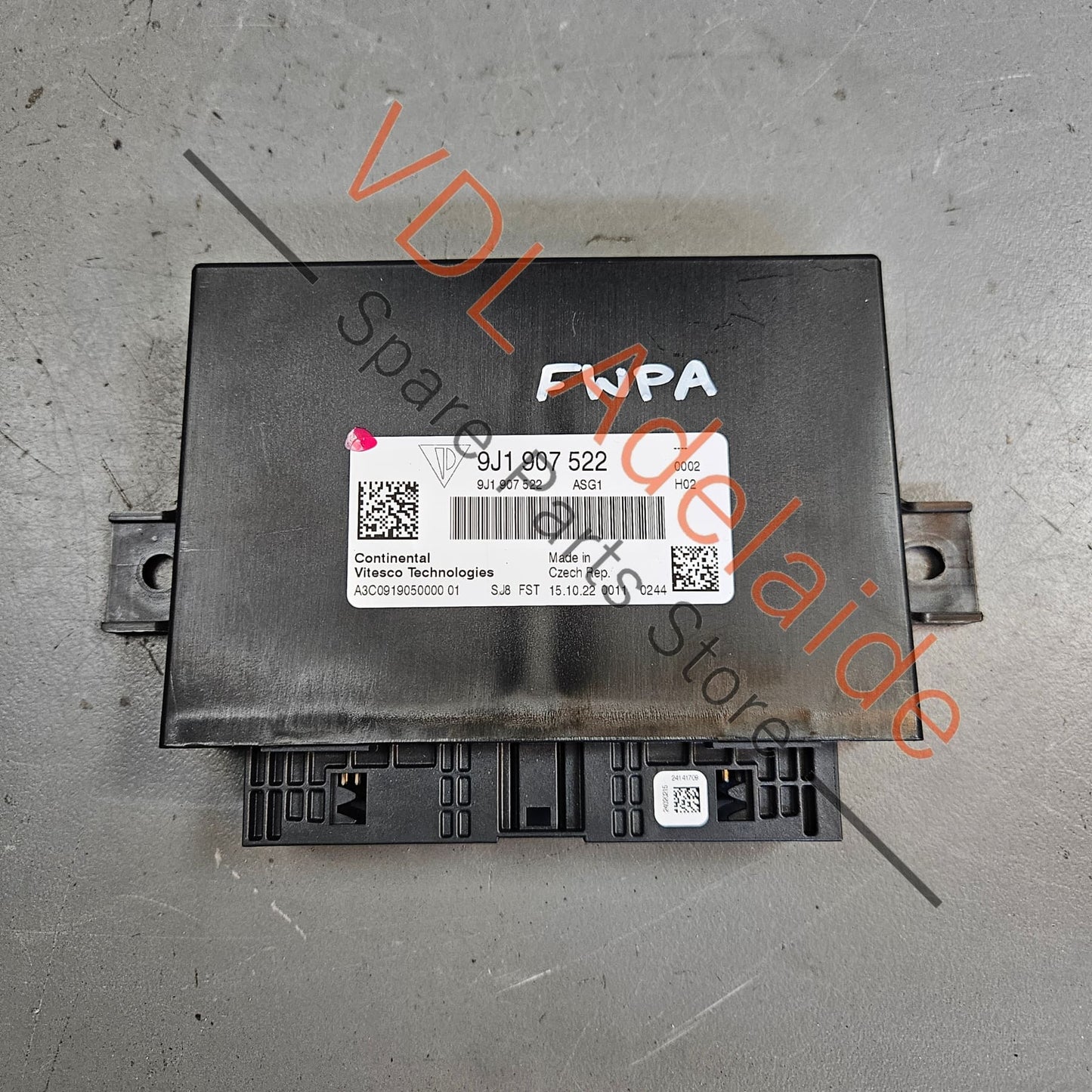 9J1907522 9J1907558E4J1   Audi e-Tron Porsche Taycan Control Unit for Electric Drive 9J1907522 9J1907558E 4J1