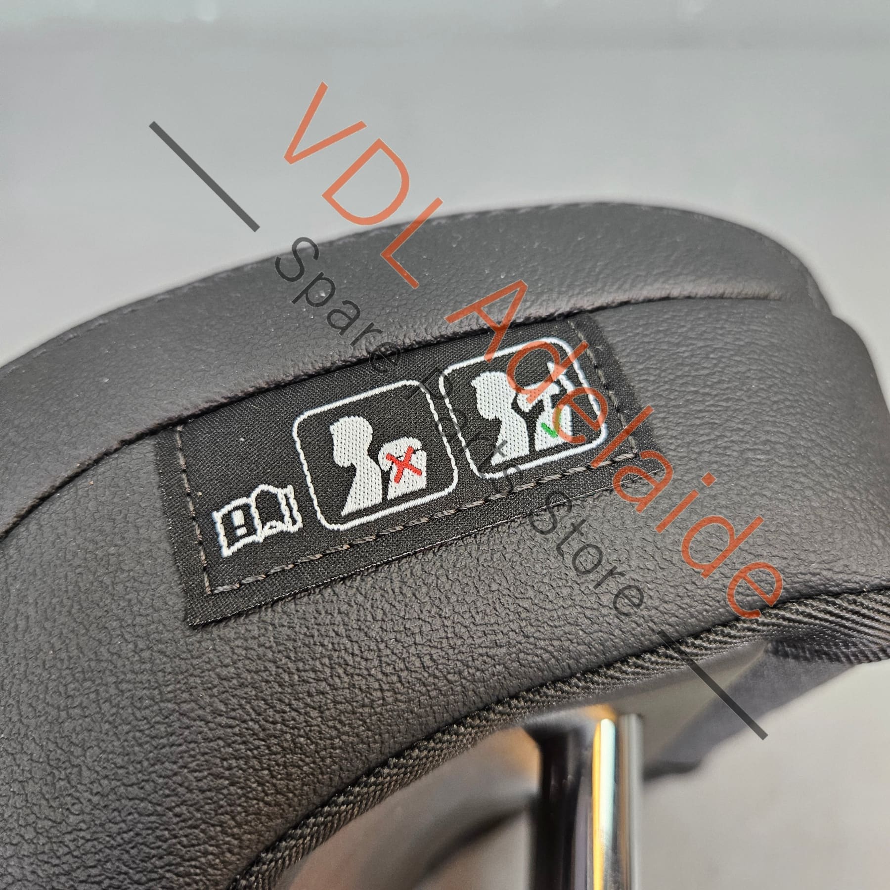 4J3885900E38M    Audi e-Tron Rear Middle Centre Head Rest Headrest Restraint 4J3885900E 38M