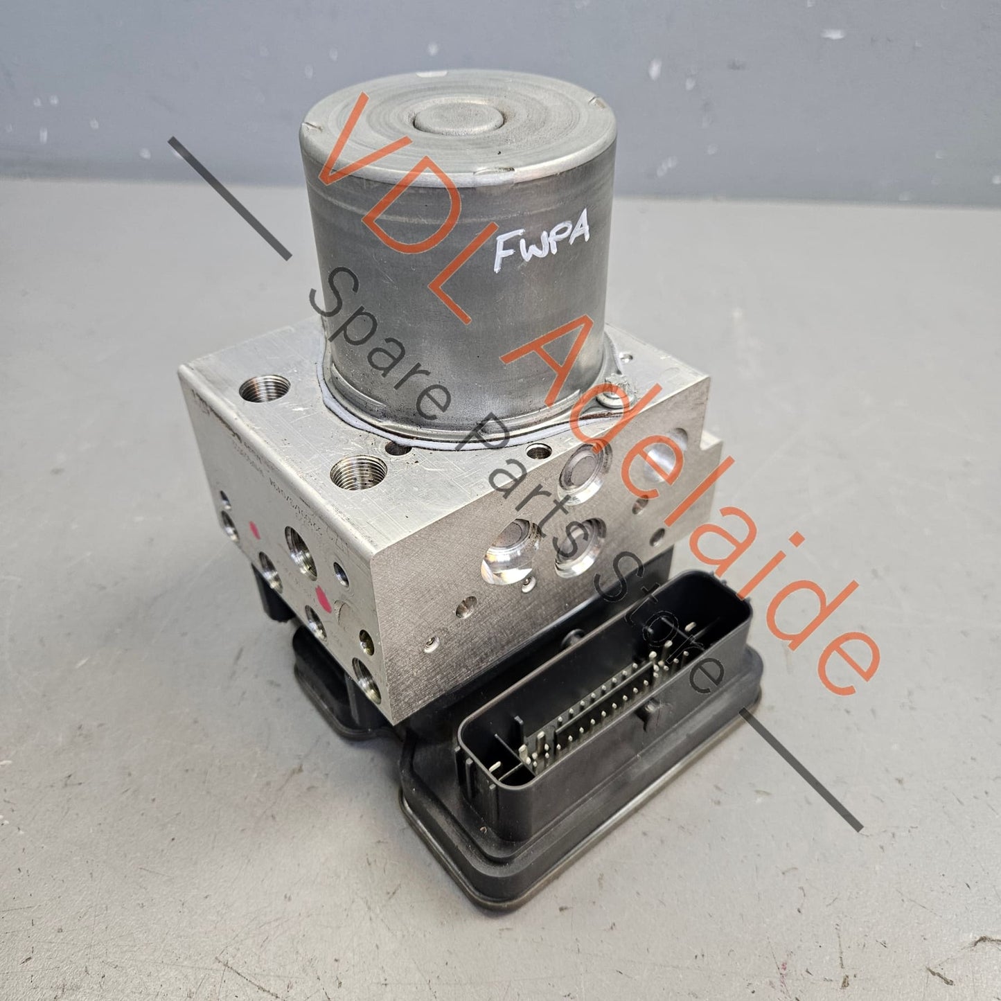 9J1614095RY    Audi e-Tron Porsche Taycan ABS Brake Hydraulic Pump 9J1614095RY