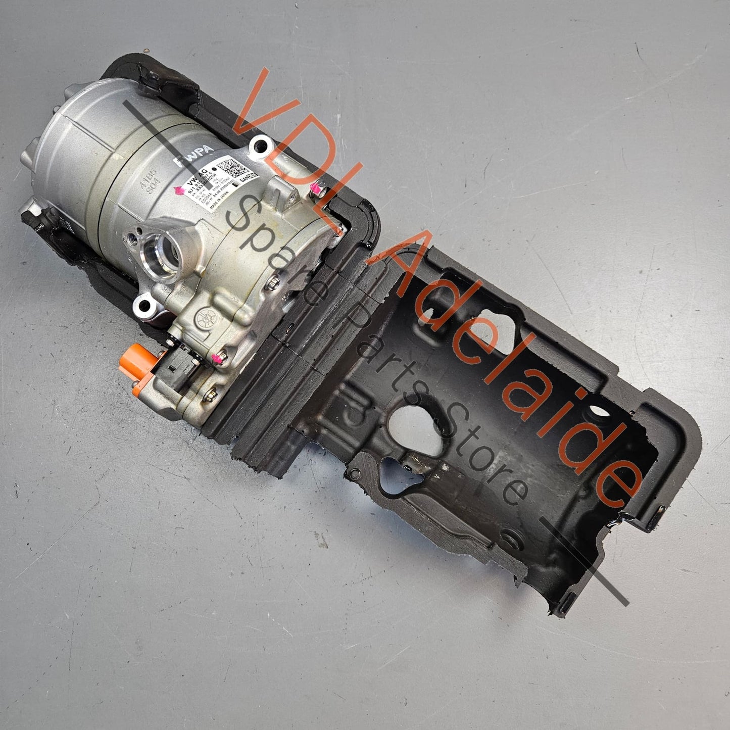 9J1816797C    Audi e-Tron GT Porsche Taycan Electric AC Air Conditioning Compressor Pump 9J1816797C