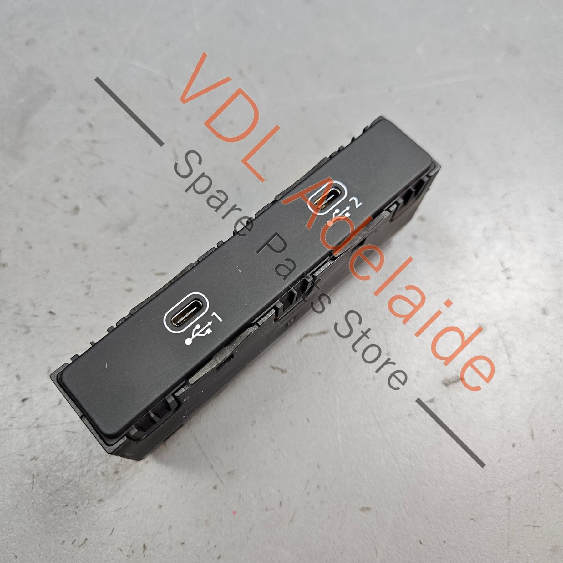 4N1035736    VW Audi Porsche 2x USBC USB-C Charge Port Module 4N1035736