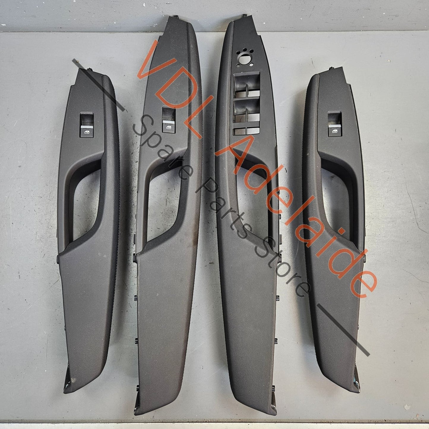 4J3959518A 4J3959517B   Audi e-Tron GT Set of 4 Leatherette Interior Door Handles Trims 4J3867070 4J3959518A