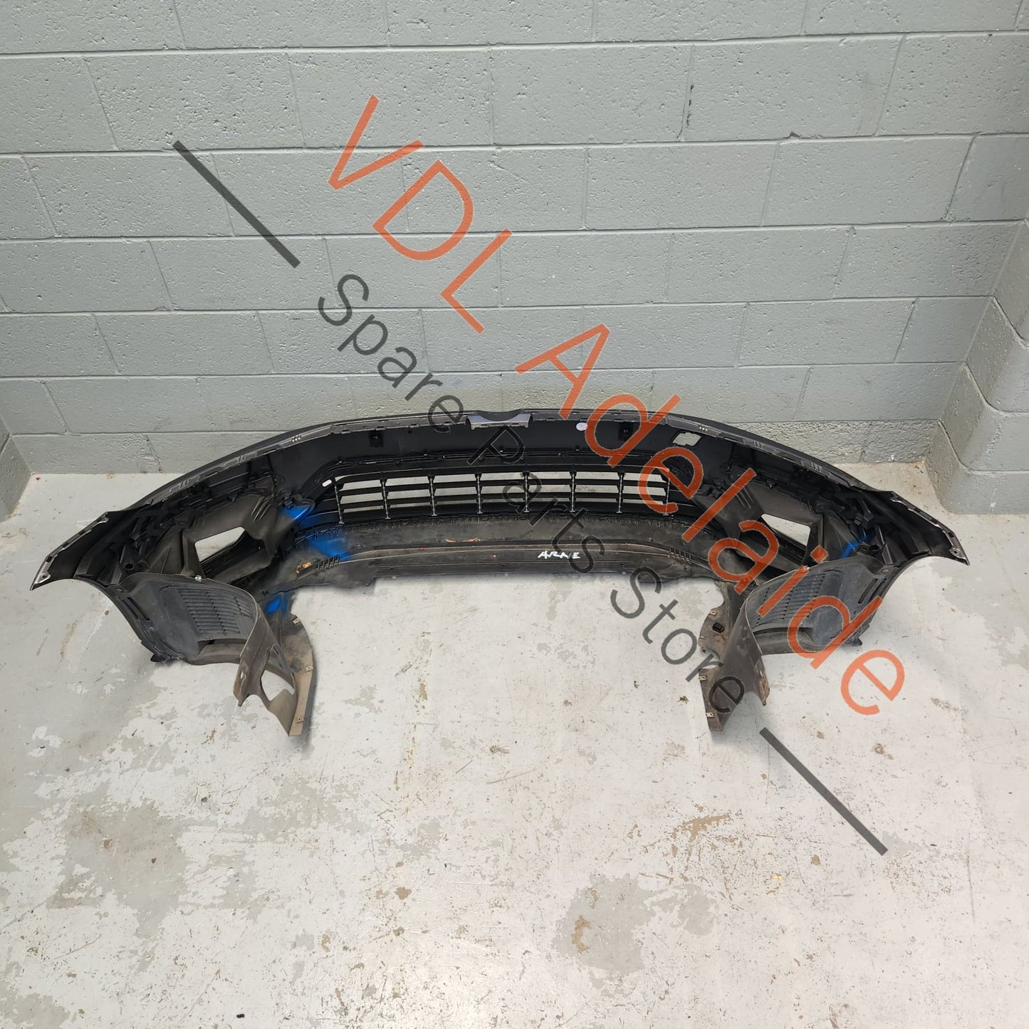 5G0807217LTGRU    VW Golf MK7.5 R Front Bumper & Grille Assembly