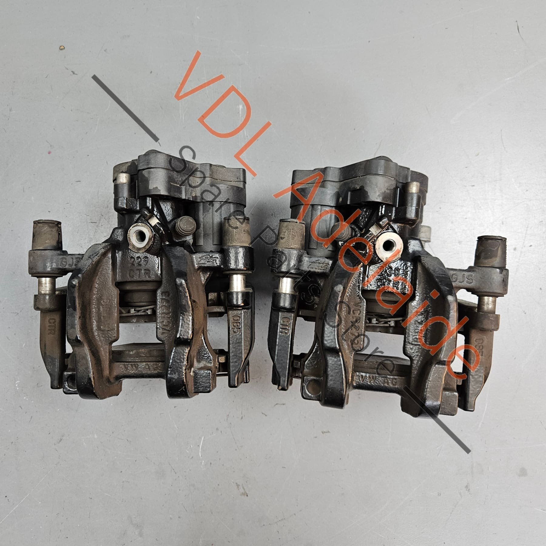 5Q0615423G 5Q0615424G 3Q0998281 3Q0998281A Audi RS3 8V Golf R 310 x 22mm Vented Rear Brake Caliper Set Pair with Electric Handbrake