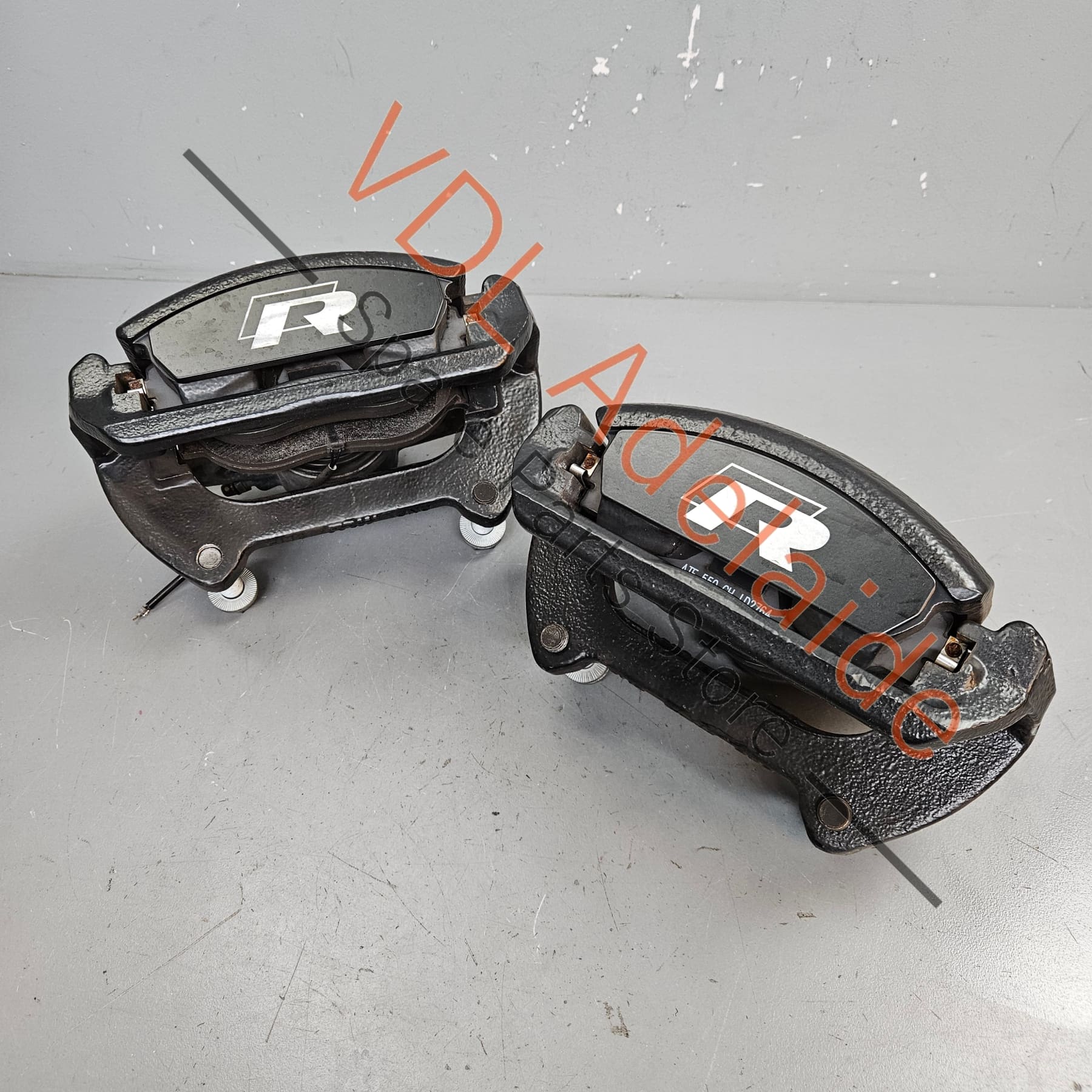 VW Golf R MK7 7.5 Front Brake Caliper Set with Carrier 340mm x 30mm ...