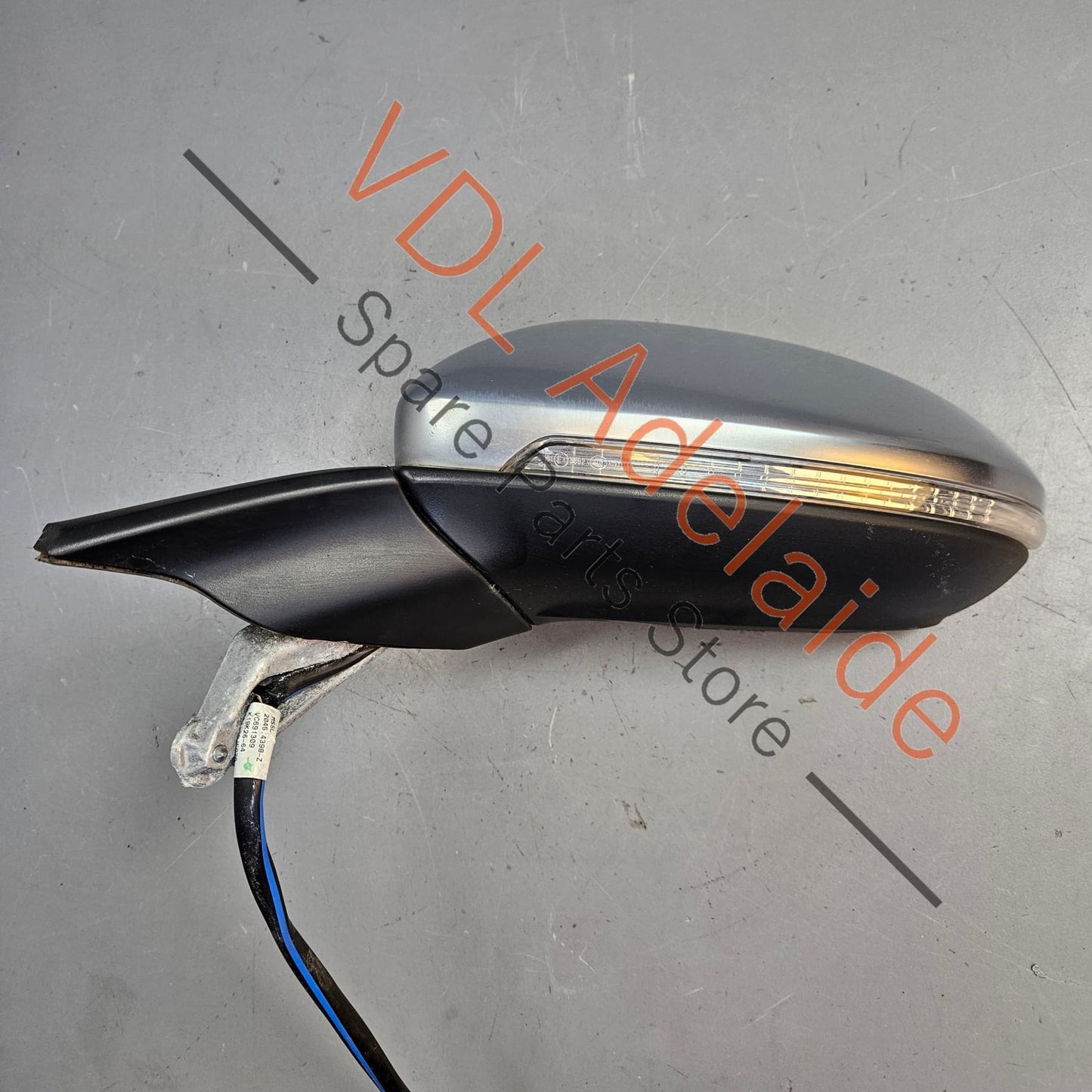 5G2857507DQ9B9 5G0857521N 5G0857538G3Q7  VW Golf MK7 R Aluminium Left Side Exterior Wing Mirror w Glass Lane Change Assist Non-Power Fold 5G2857507DQ 9B9