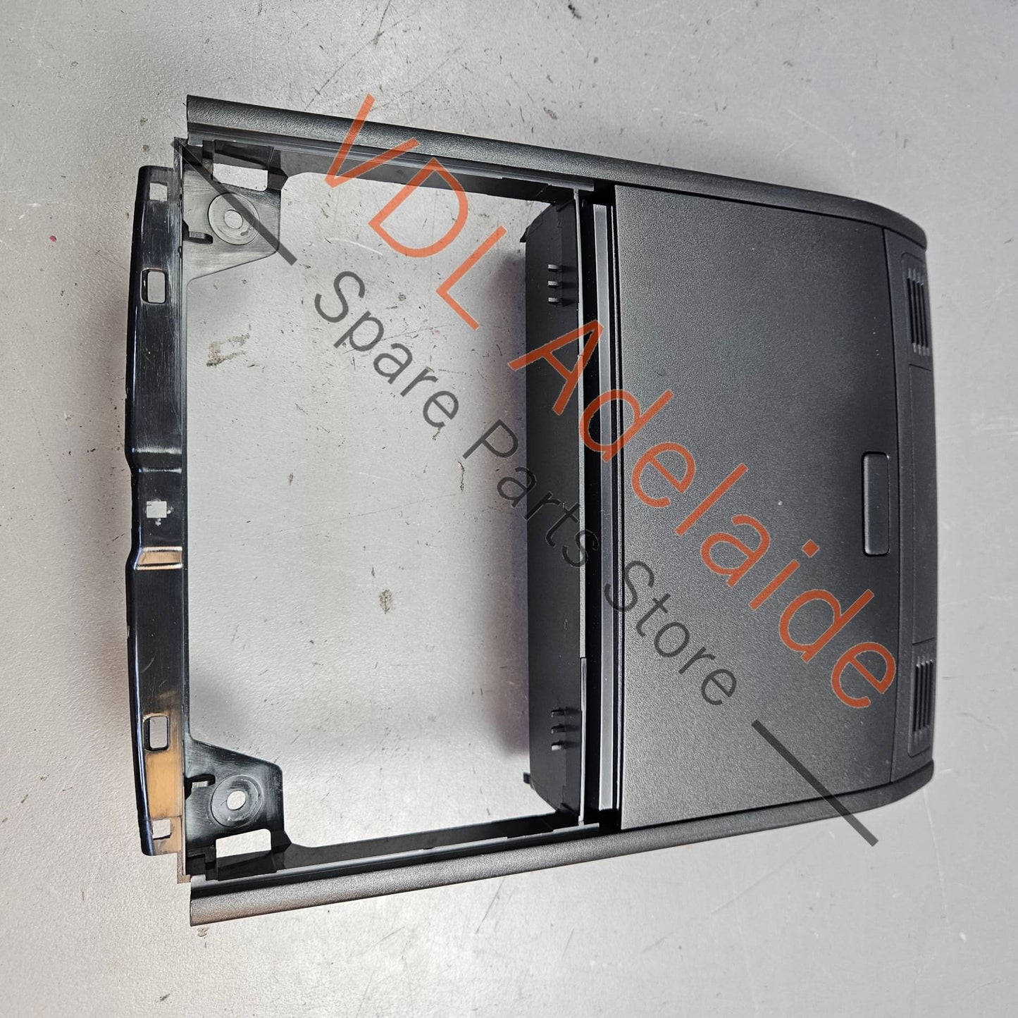 5G0868837    VW Golf MK7 Black Overhead Roof Console Cabinet Trim for Sunglasses Holder 5G0868837 82V