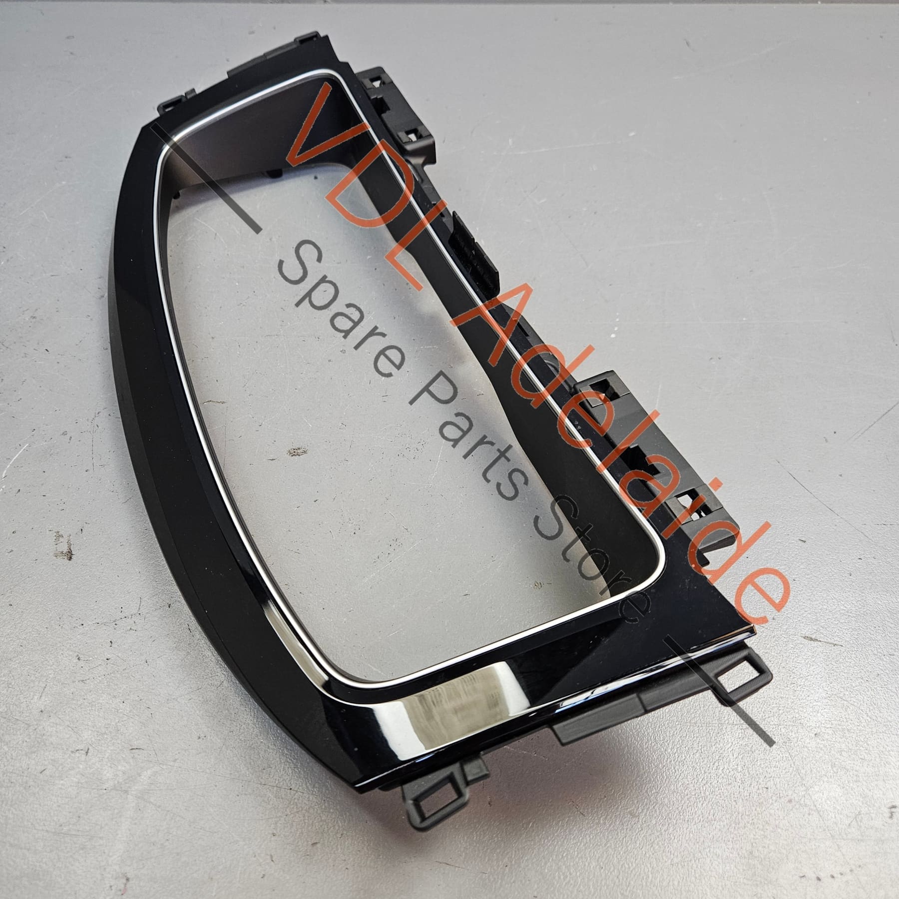 5G0857059B    VW Golf MK7 7.5 Virtual Dash Instrument Cockpit Cluster Trim Surround 5G0857059B