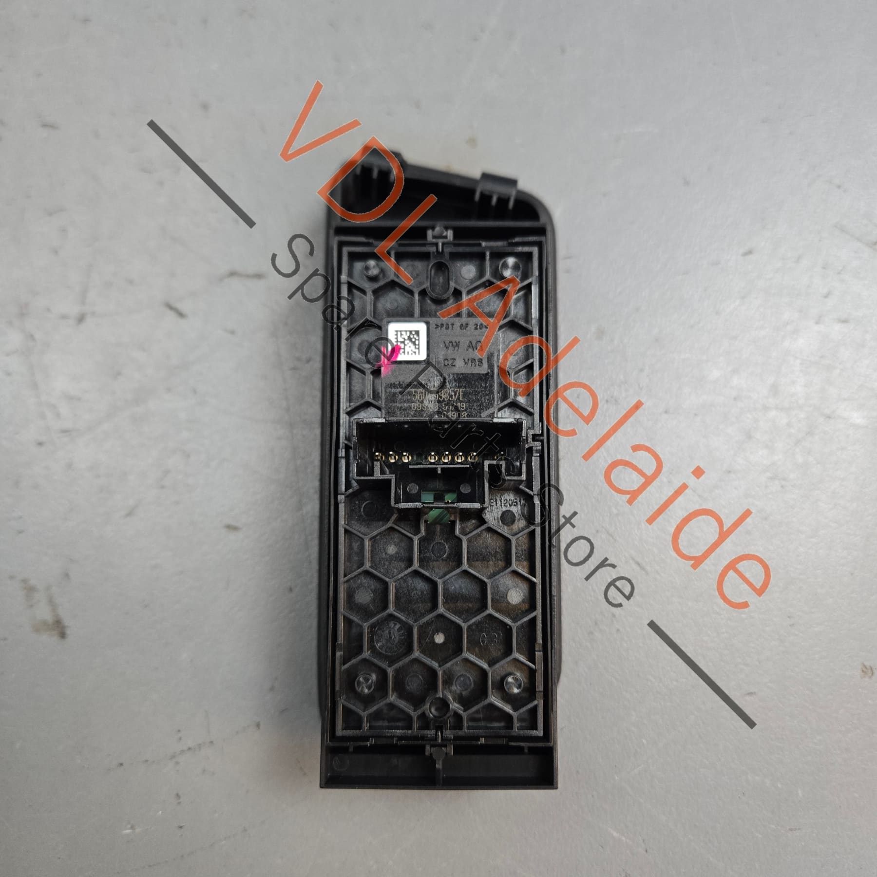 5G0959857E    Genuine OEM VW Golf Gti R Mk7 Master Drivers Electric Window Switch 5G0959857E