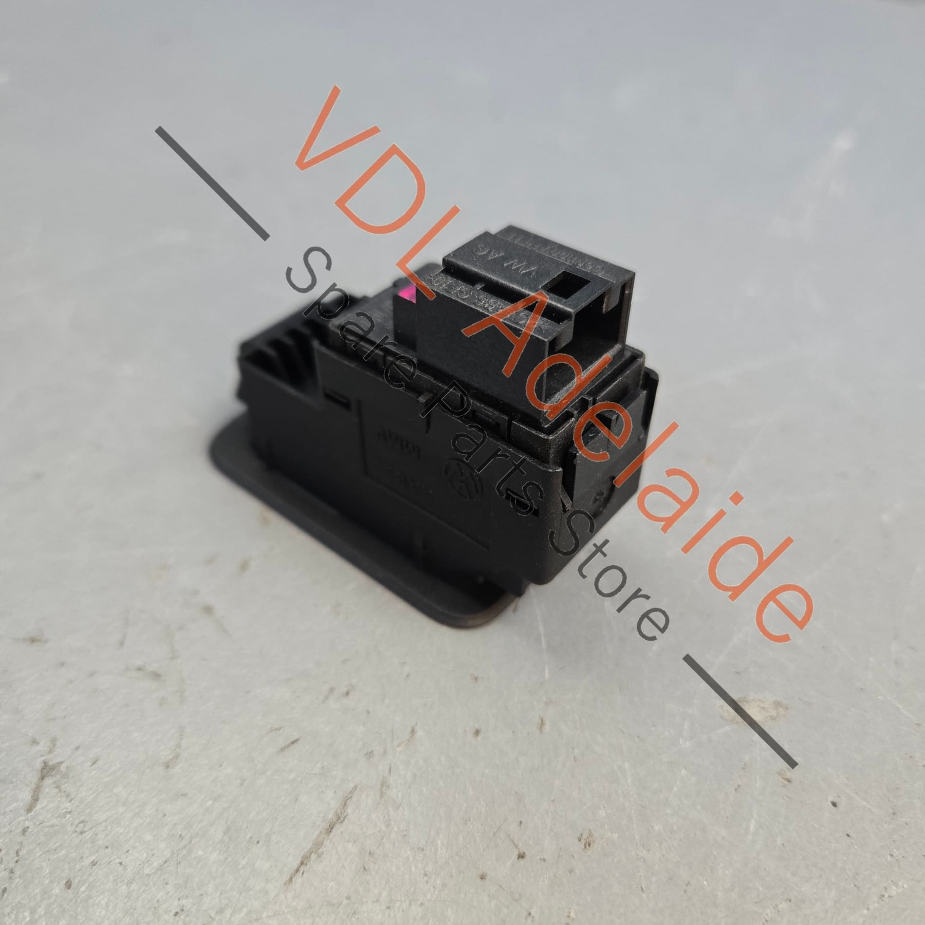 5G0959855L    VW Golf MK7 7.5 Passenger Window Switch 5G0959855L WZU