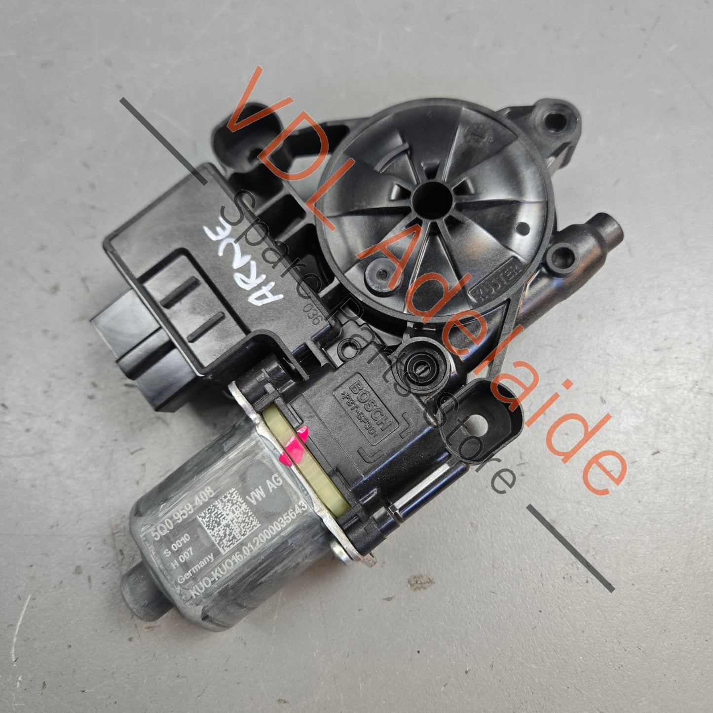 5Q0959407    Volkswagen VW Golf Mk7 Right Rear Window Regulator Motor 5Q0959407