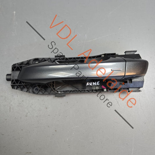 5G0837205R    VW Golf MK7 Front Left Exterior Door Handle Keyless Entry Indium Grey LR7H X3X3 5G0837205R GRU