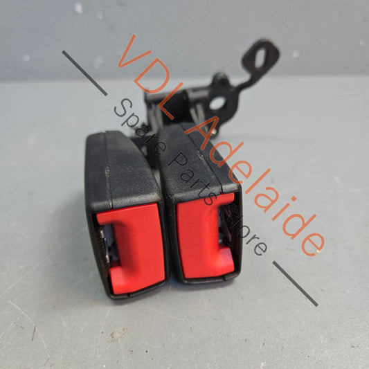 8V0857739QVZ    VW Golf MK7 Rear Double Seat Belt Seatbelt Clip Clasp Catch 8V0857739 QVZ