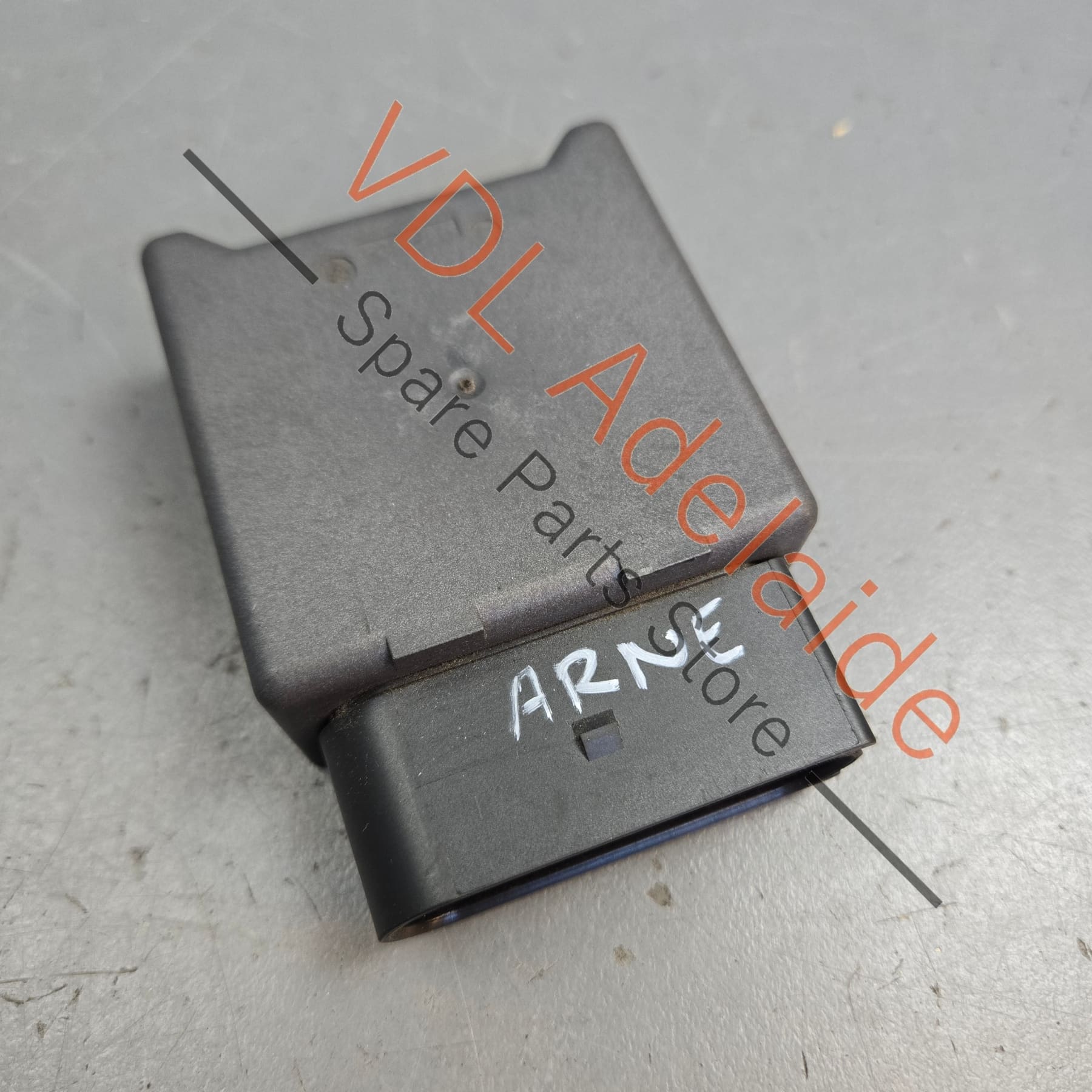 5Q0906093A 5Q0906093B   Volkswagen VW Golf Mk7 7.5 Fuel Pump Relay Control Module 5Q0906093A 5Q0906093B