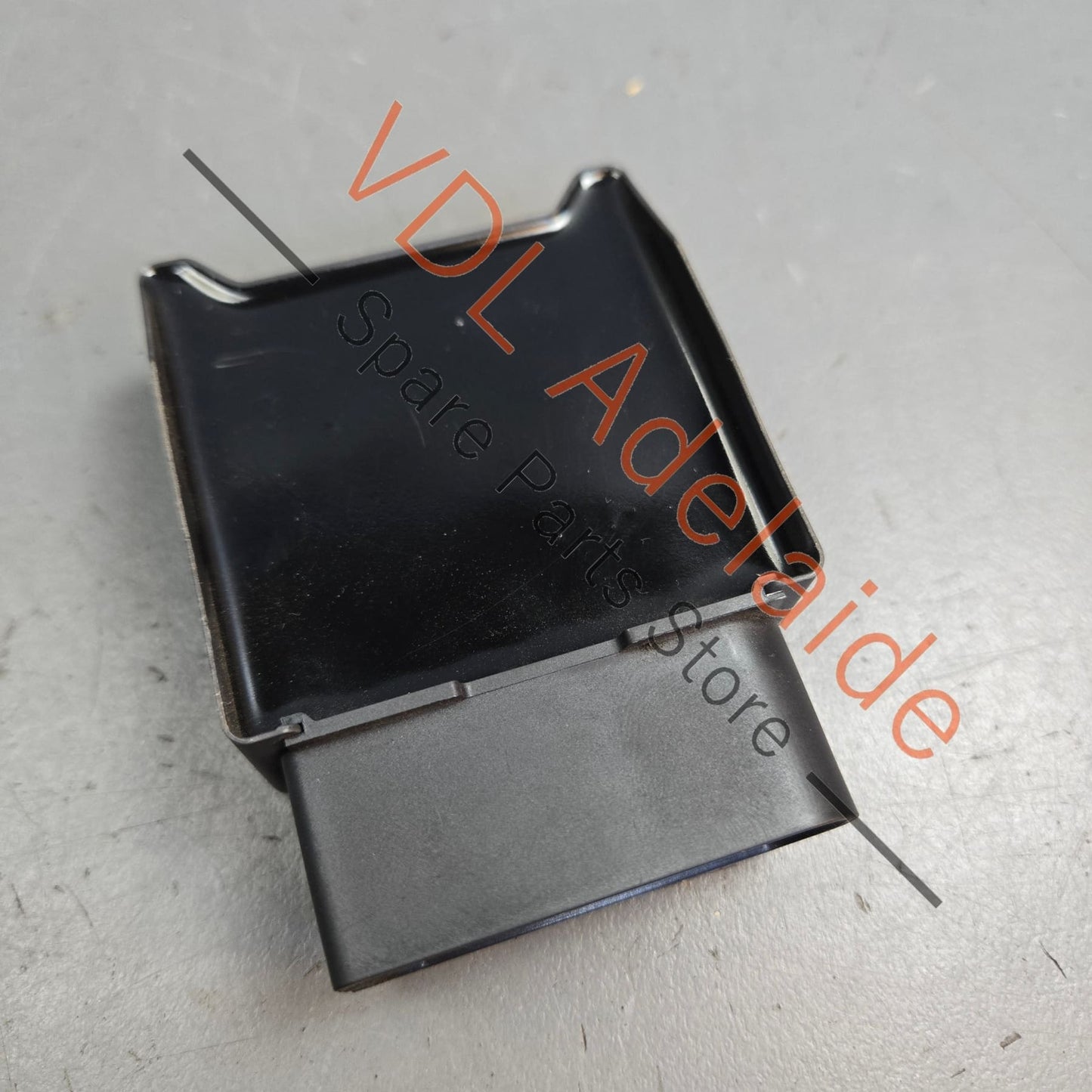 5Q0906093A 5Q0906093B   Volkswagen VW Golf Mk7 7.5 Fuel Pump Relay Control Module 5Q0906093A 5Q0906093B