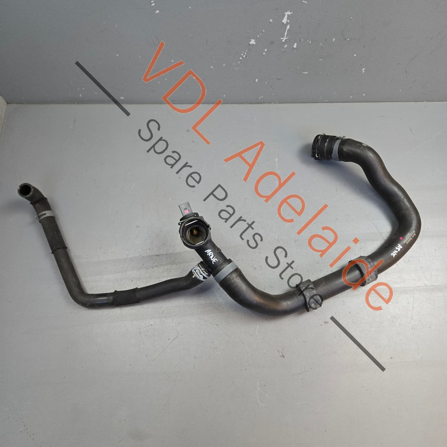 5Q0122051EG    VW Golf R Left Side Coolant Radiator Hose Pipe 5Q0122051EG