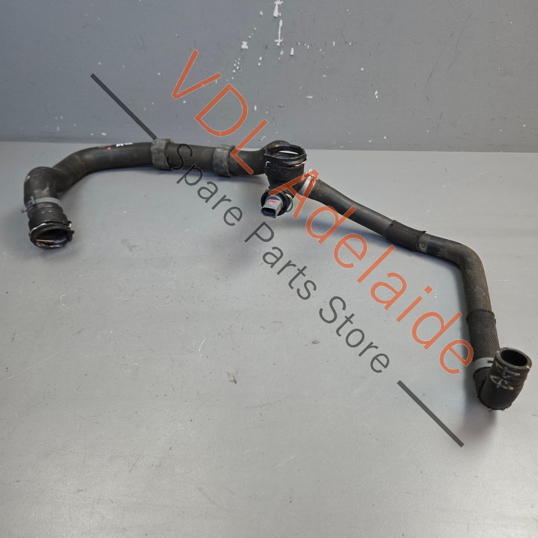 5Q0122051EG    VW Golf R Left Side Coolant Radiator Hose Pipe 5Q0122051EG