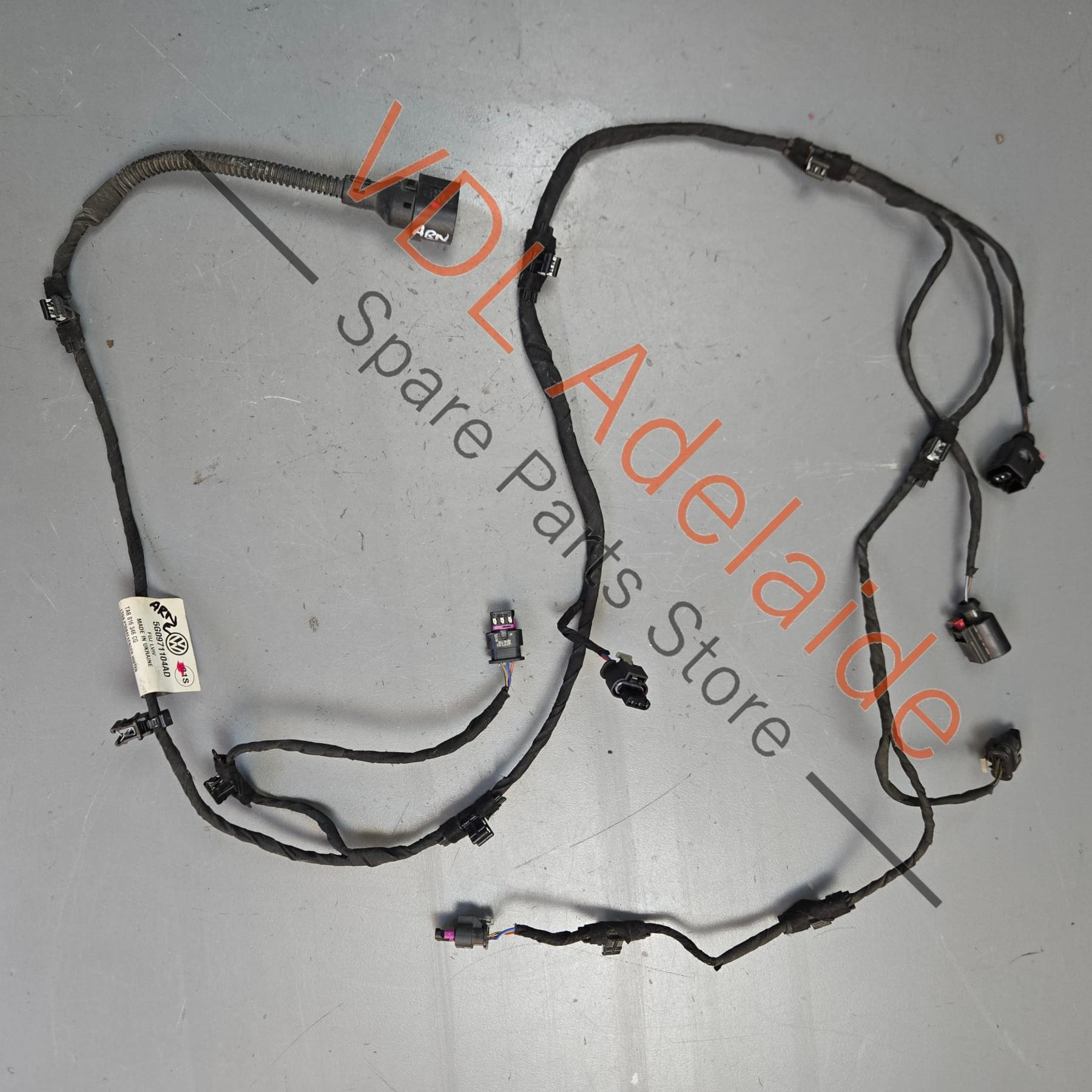 5G0971104AD    VW Golf Rear Bumper Wire Set for Parking Sensors 5G0971104AD