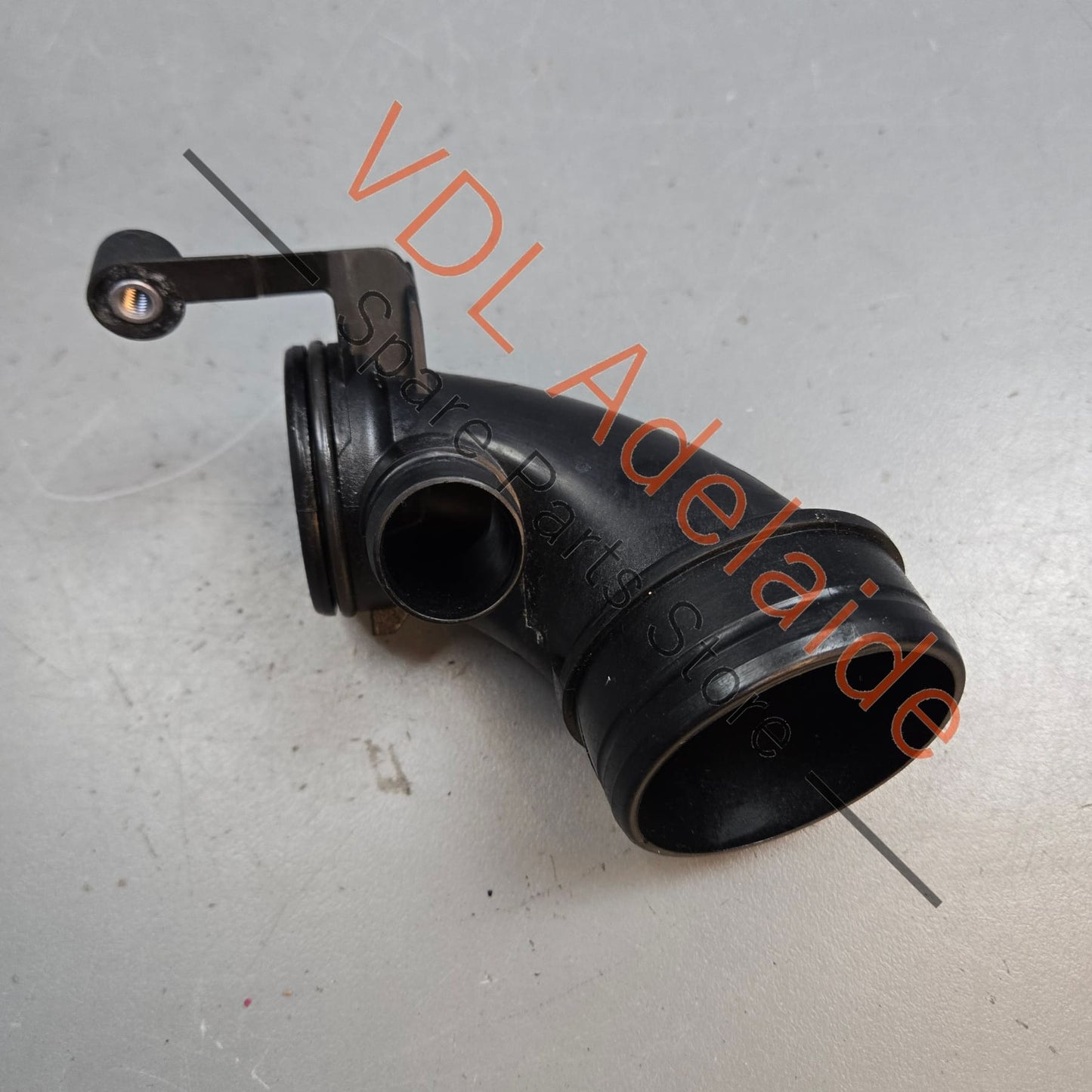 5Q0129635R 5Q0129635P   VW Golf R Mk7 Air Filter Connection Piece & Air Hose 5Q0129635R 5Q0129635P