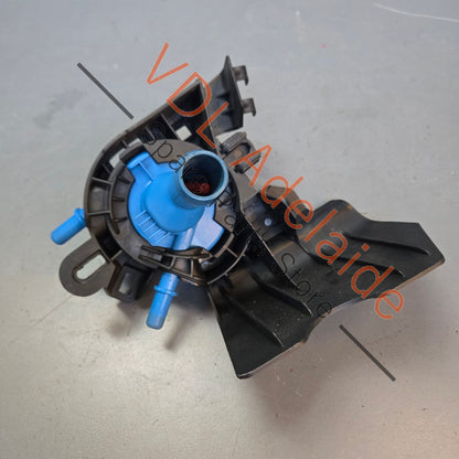 99610644704 7P5121671A   Porsche Boxster Cayman Coolant Filler Cap Tube Funnel & Trim 99610644704 7P5121671A