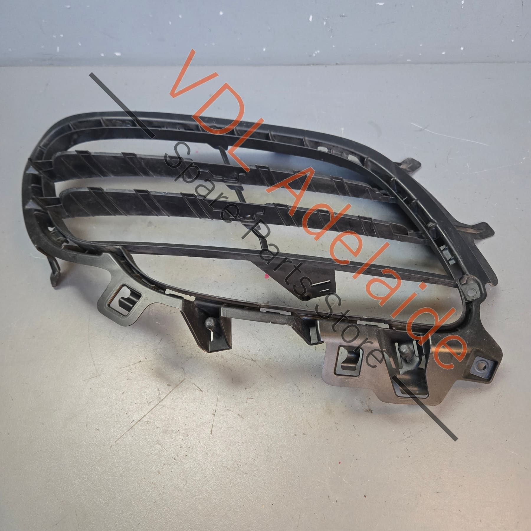 98150556400    Porsche Boxster Cayman Front Right Bumper Grille Vent 98150556400