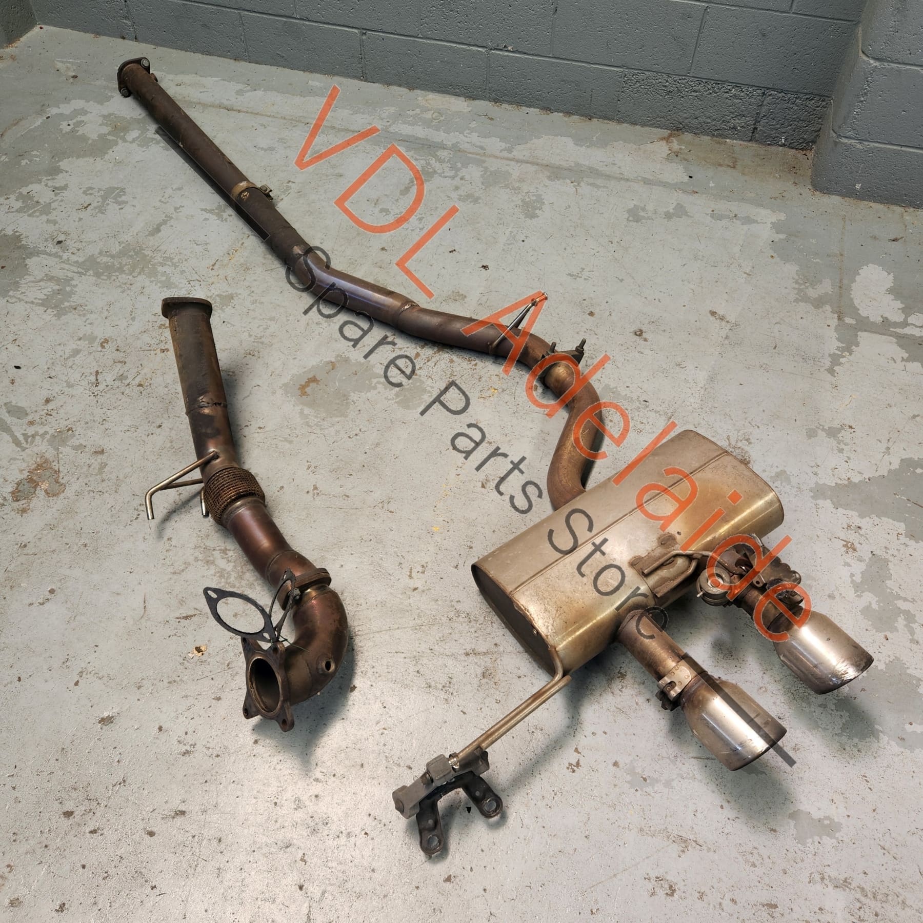     VW Golf MK6 R Aftermarket Miltek Exhaust and unknown brand Downpipe **Damaged stock**