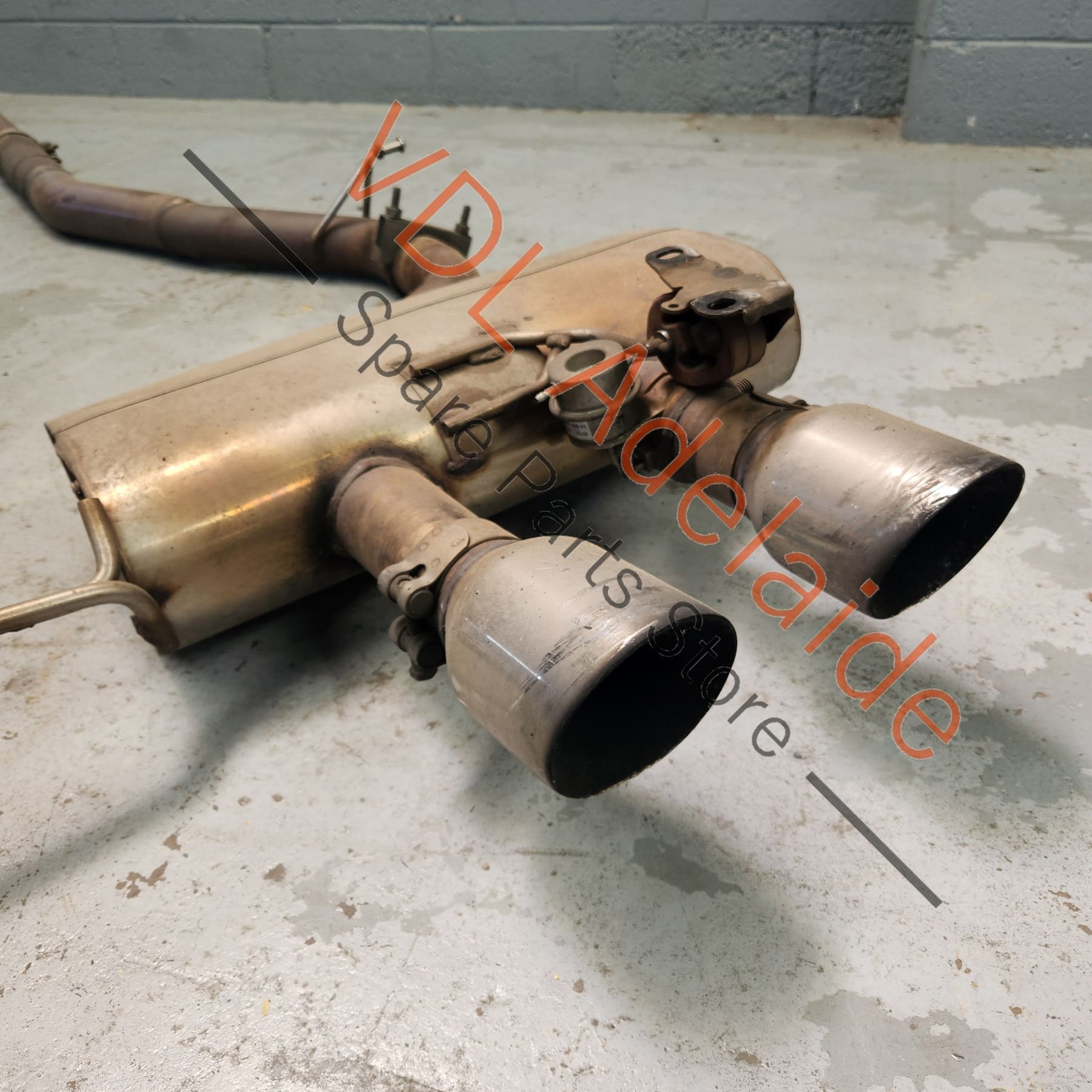     VW Golf MK6 R Aftermarket Miltek Exhaust and unknown brand Downpipe **Damaged stock**