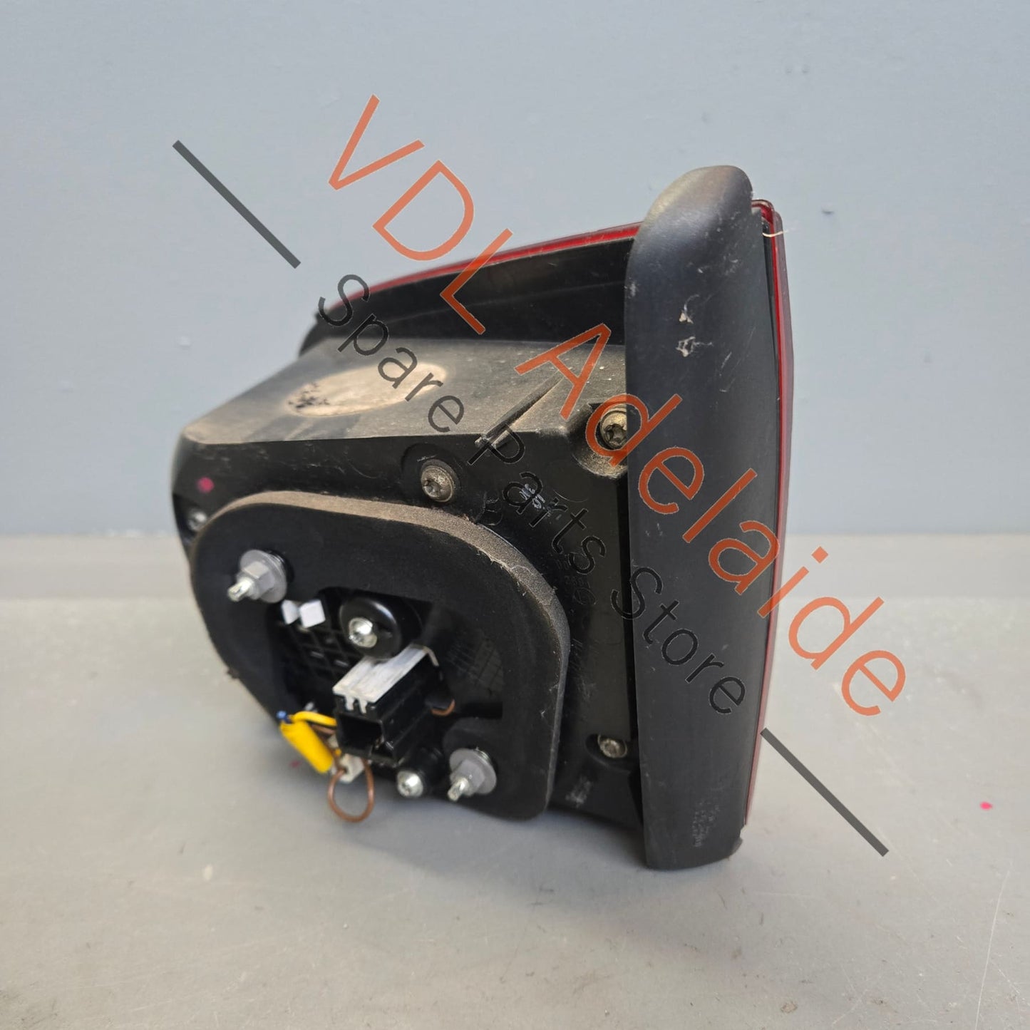 5K0945093AG    VW Golf R LED Tail Light Left Inner Genuine OEM 5K0945093AG