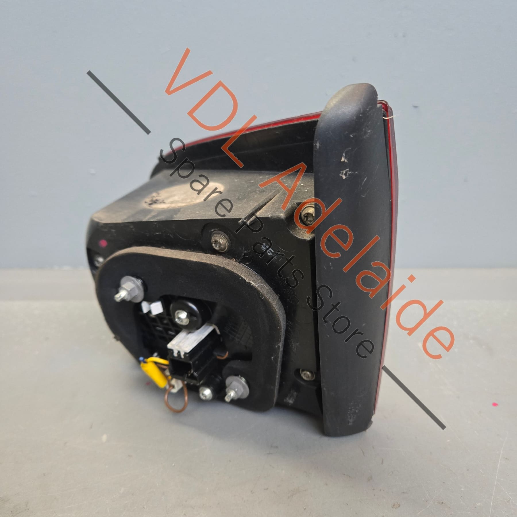 5K0945093AG    VW Golf R LED Tail Light Left Inner Genuine OEM 5K0945093AG