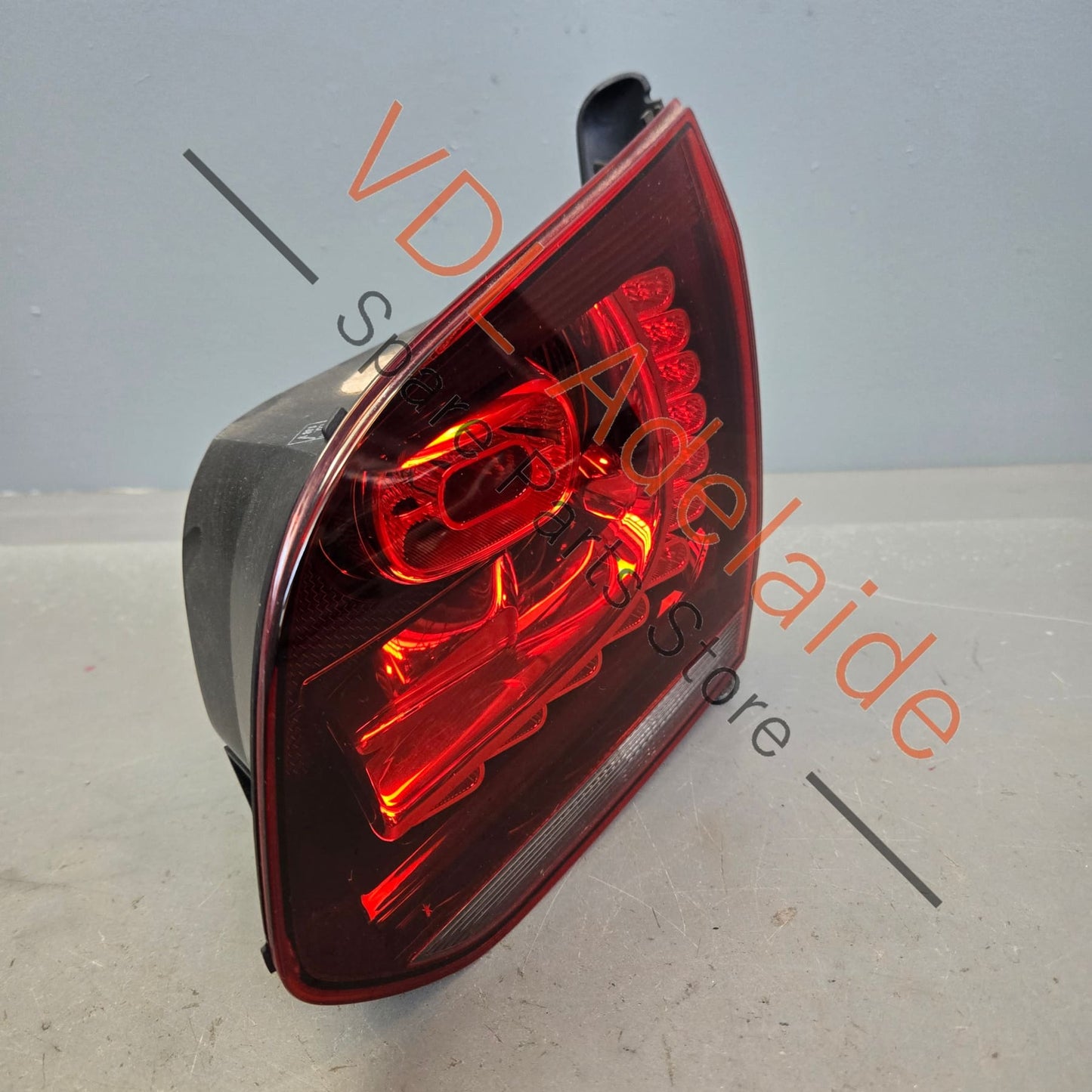 5K0945094AG    VW Golf R LED Tail Light Right Inner Genuine OEM 5K0945094AG