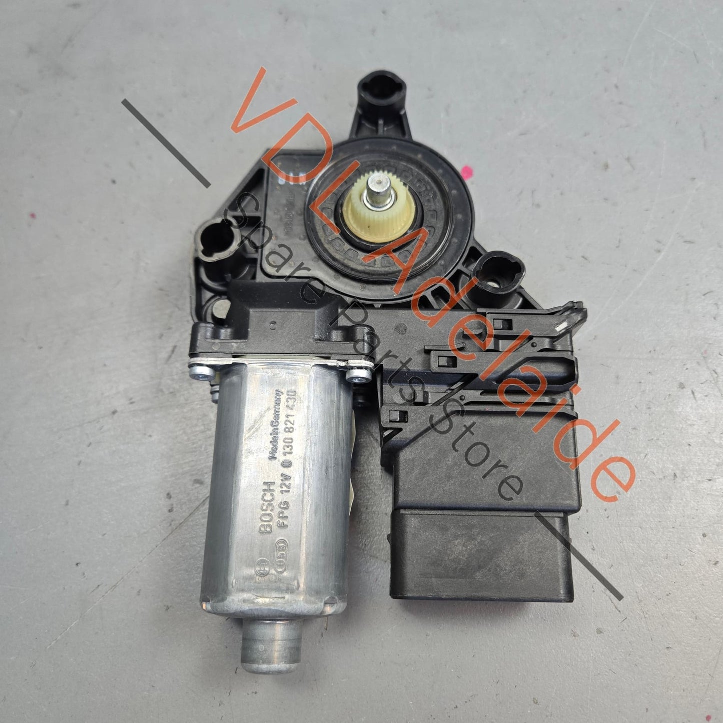 5K0959703D    VW Volkswagen Jetta Golf MK6 Rear Left Window Regulator Motor 5K0959703C 5K0959703CVW2 5K0959794