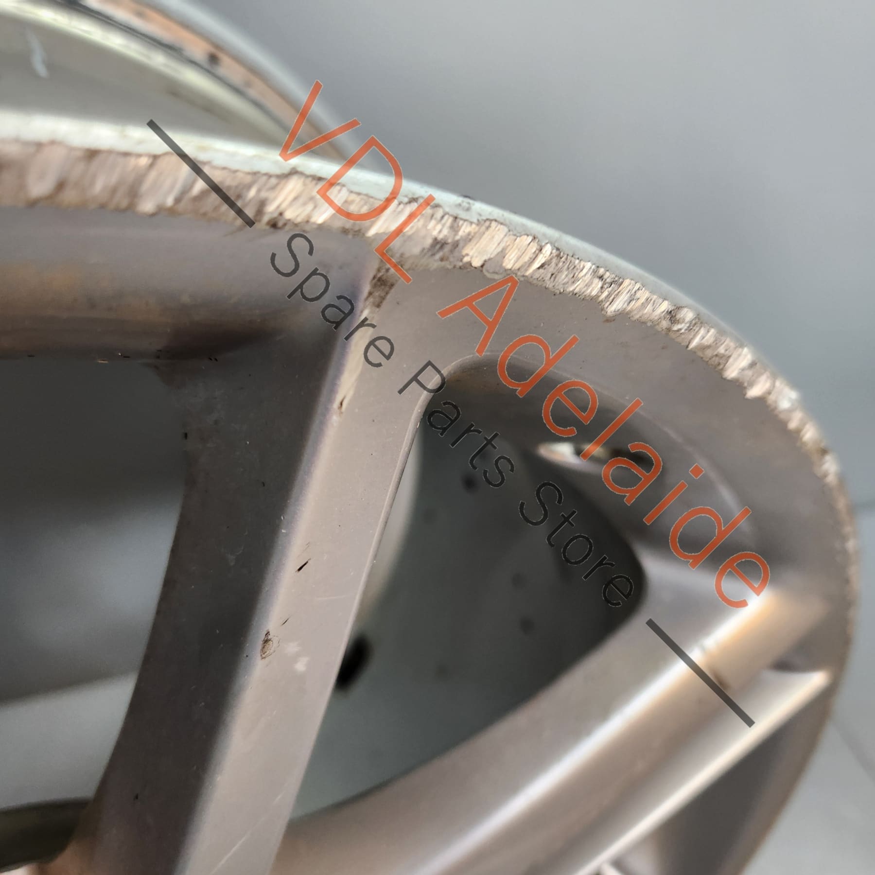 4E0601025AP    Audi S8 A8 D3 20 x 9 Alloy Wheel  7 Dual Spoke Speedline #01