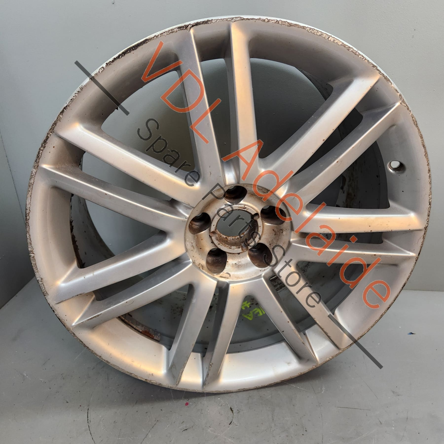 4E0601025AP    Audi S8 A8 D3 20 x 9 Alloy Wheel  7 Dual Spoke Speedline #04
