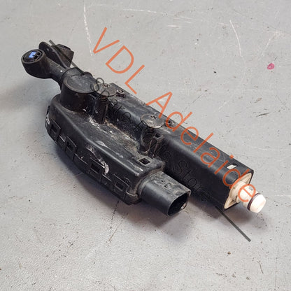 4E0955965AA    Audi A8 S8 D3 Headlight Washer Nozzle Jet Lift Cylinder 4E0955965AA