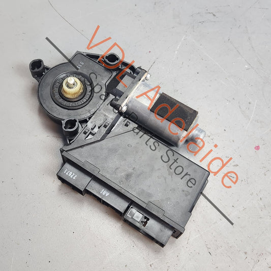 4E2959802B    Audi A8 S8 D3 Front Right Window Regulator Motor 4E2959802B