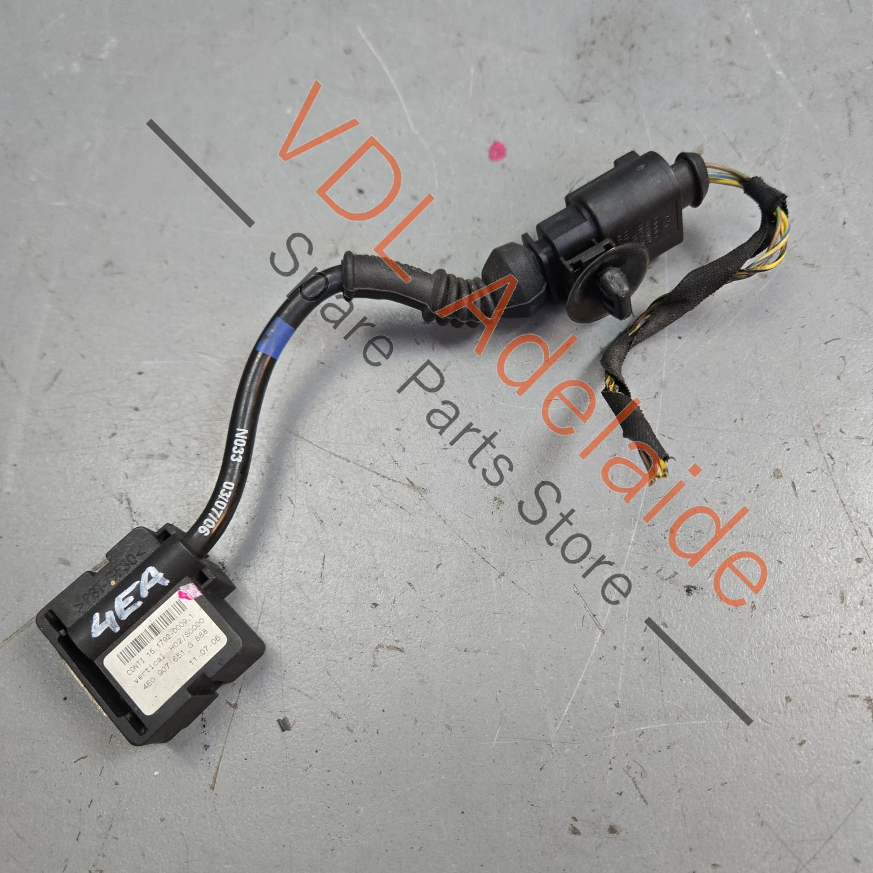 4E0616575K 4E0616575J   Audi A8 Acceleration Sensor Front Left 4E0616575K 4E0616575J