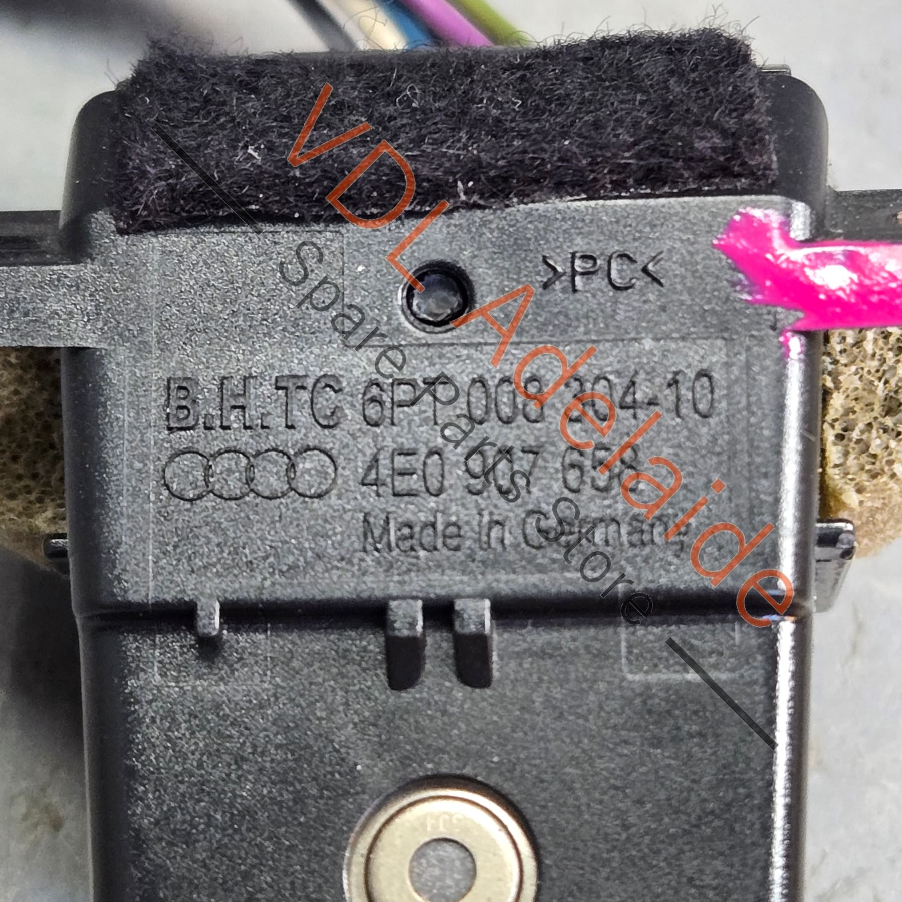4E0907658    Audi A8 D3 Air Humidity Sensor 4E0907658