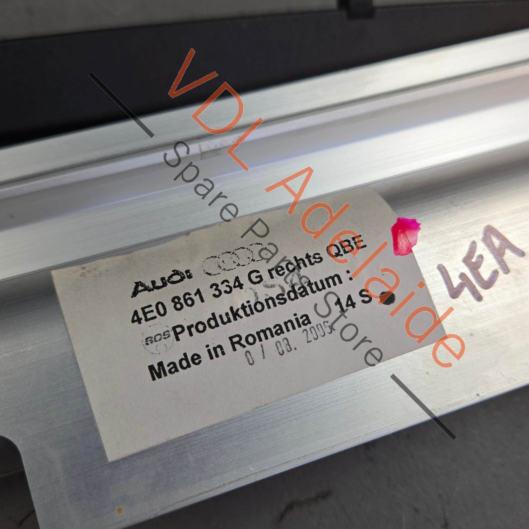 4E0861334G 4E0861978B   Audi A8 Rear Right Electric Sun Blind Shade with drive motor assy 4E0861334G 4E0861978B