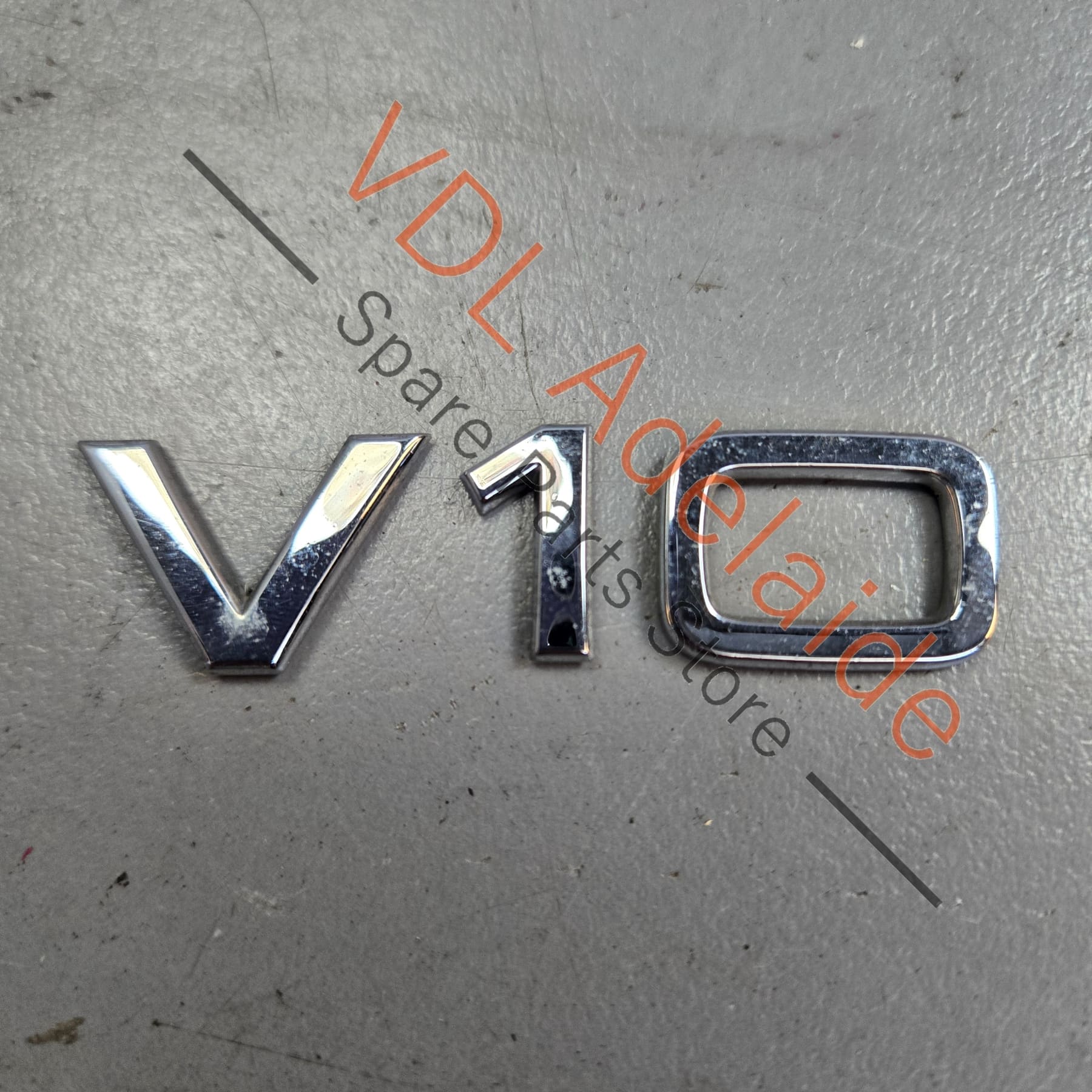 4E0853601A2ZZ 4E0853601A   GENUINE Audi V10 Fender Guard Badge Inscription Emblem 4E0853601A 2ZZ R8 S8 RS6