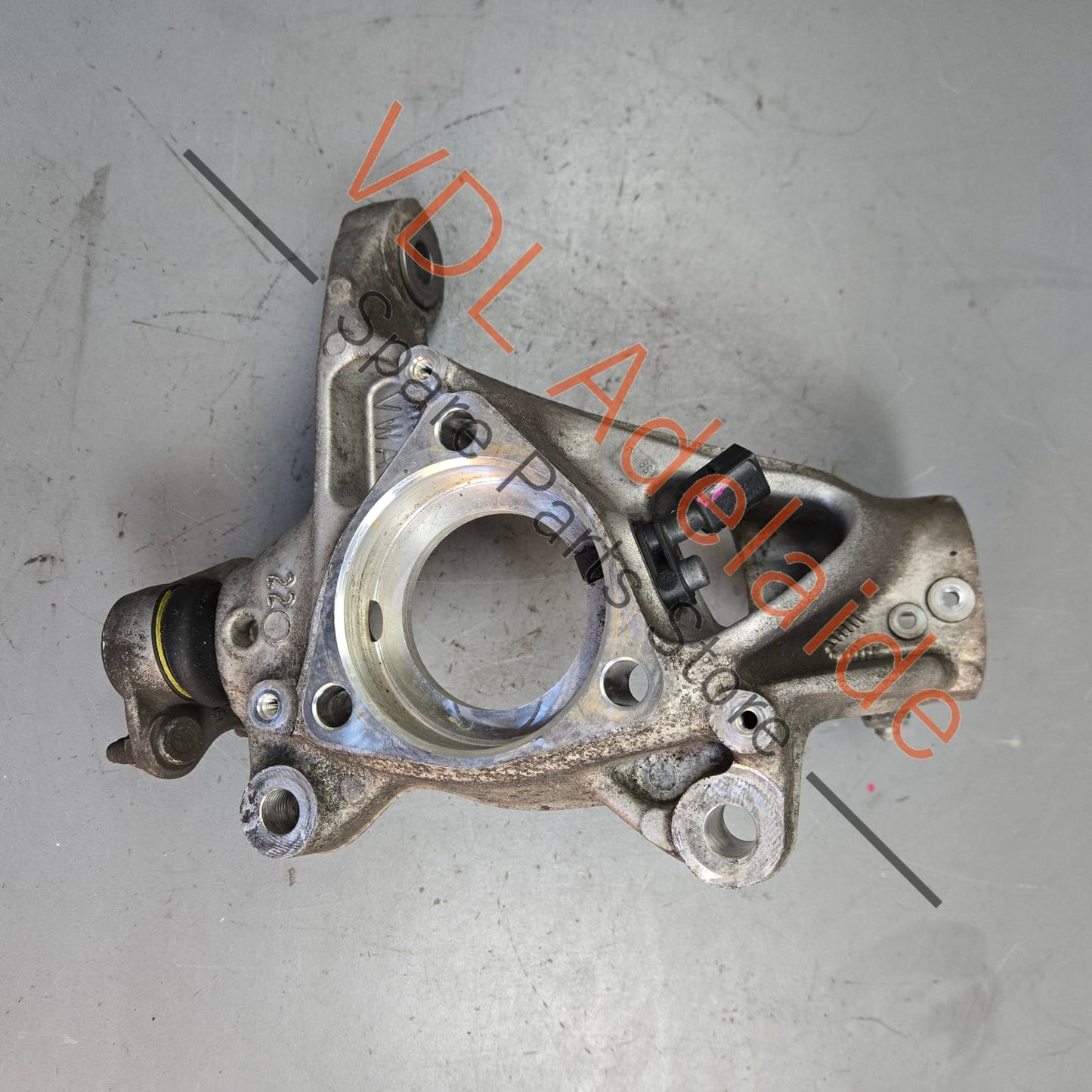 5Q0407254A 5Q0407258A   VW Golf R Front Right Wheel Bearing Housing Hub Knuckle 85mm 5Q0407254A