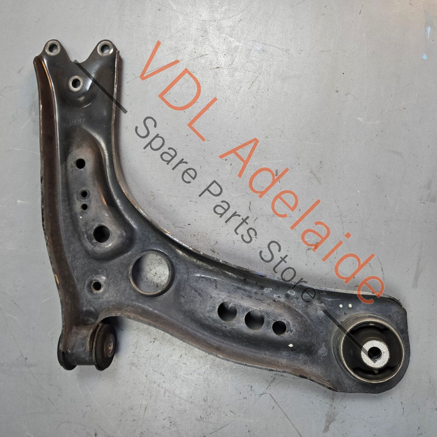5Q0407151J 5Q0407151R 5WA407151  VW Golf MK7 7.5 Front Left Lower Control Arm 5Q0407151R / J / 5WA407151