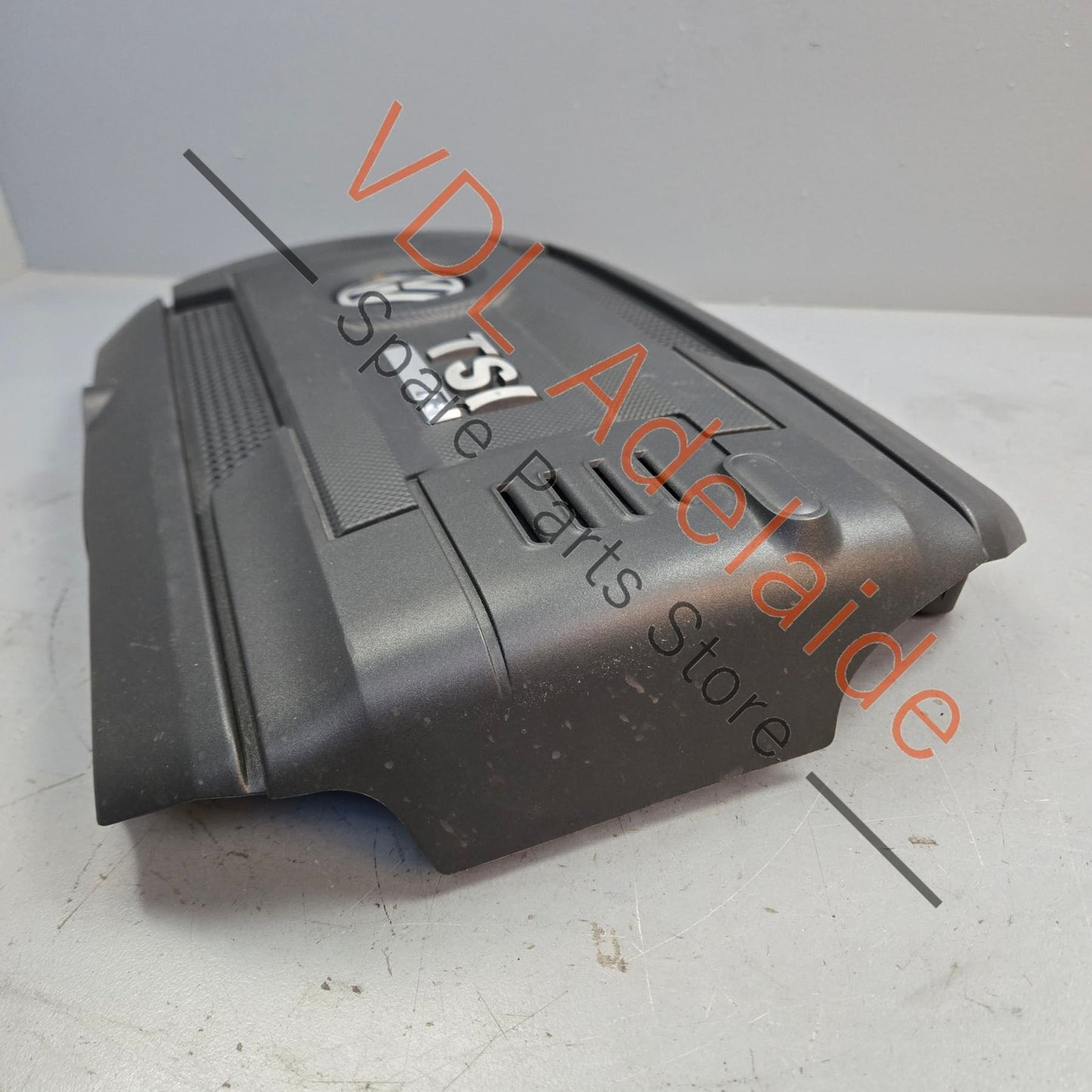 06K103925BQ 06K103925Q   VW Golf R MK7 7.5 Engine Cover Trim TSI Silver 06K103925BQ