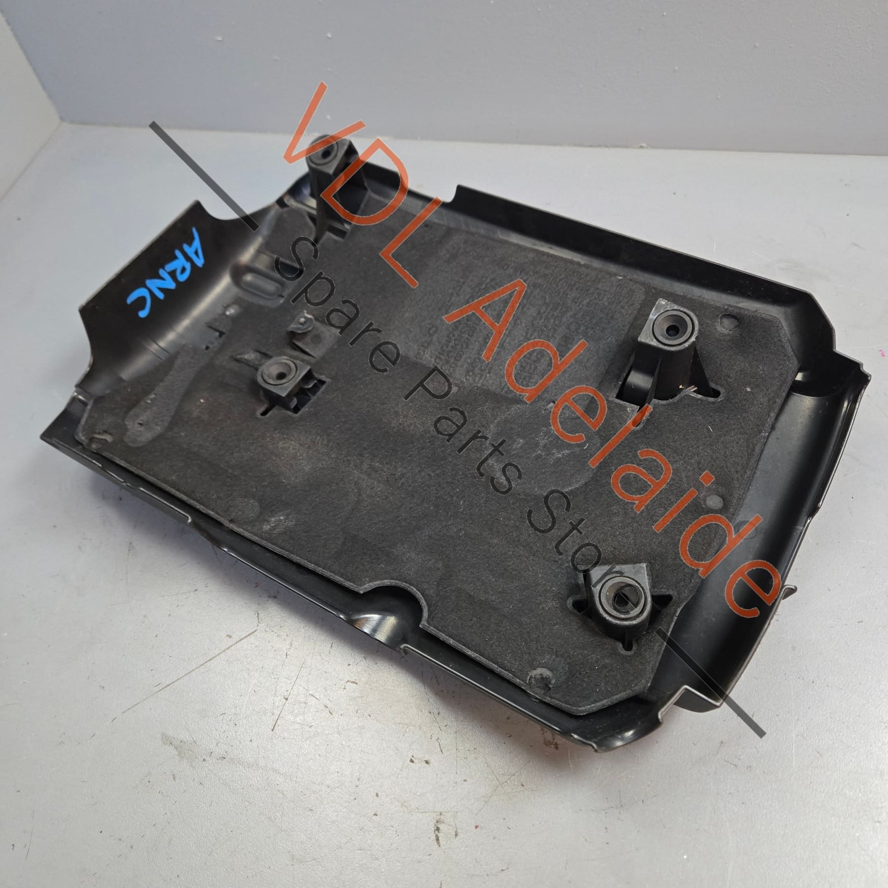 06K103925BQ 06K103925Q   VW Golf R MK7 7.5 Engine Cover Trim TSI Silver 06K103925BQ