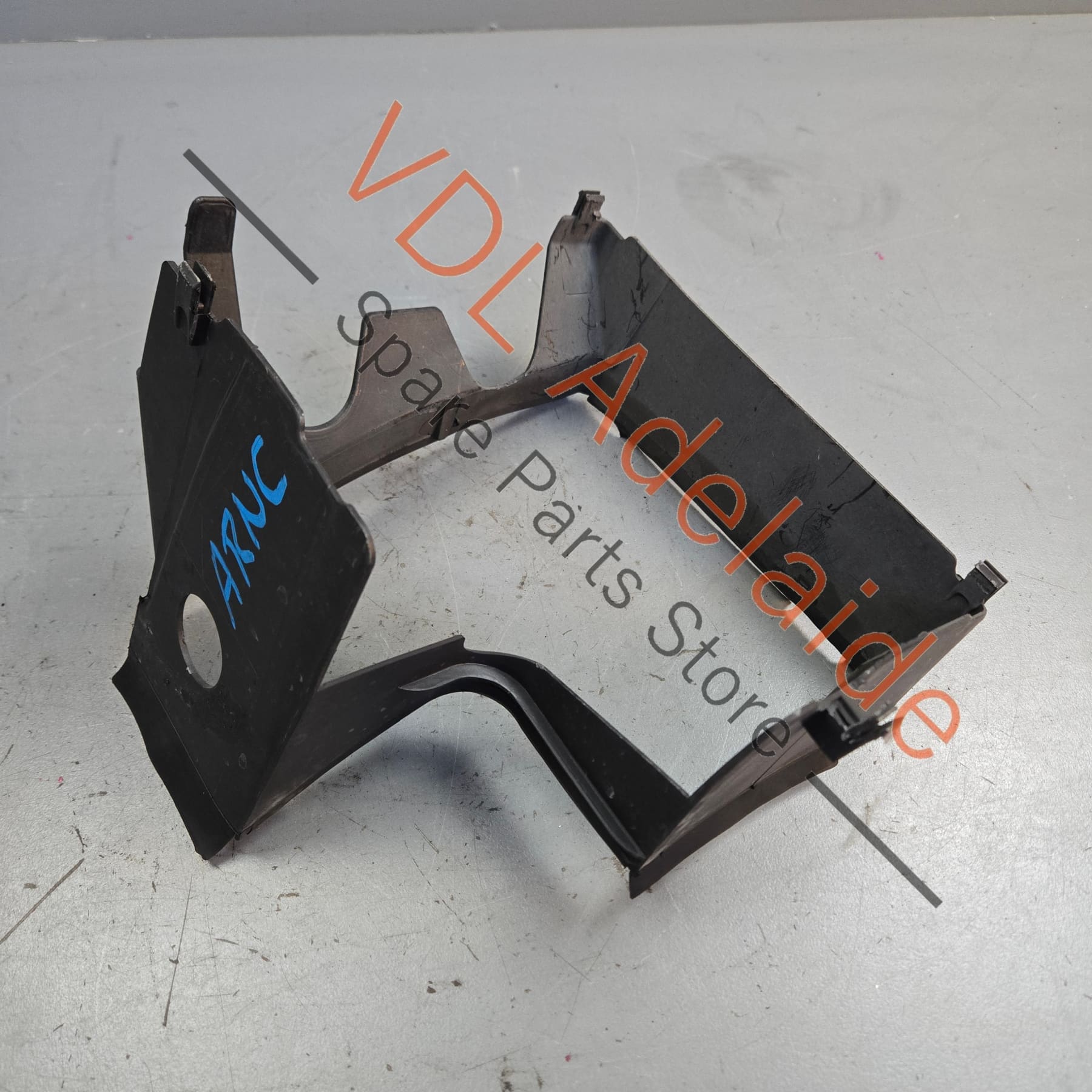 5G0117339    VW Golf R MK7 Front Left Additional Radiator Air Guide Duct Rear 5G0117339