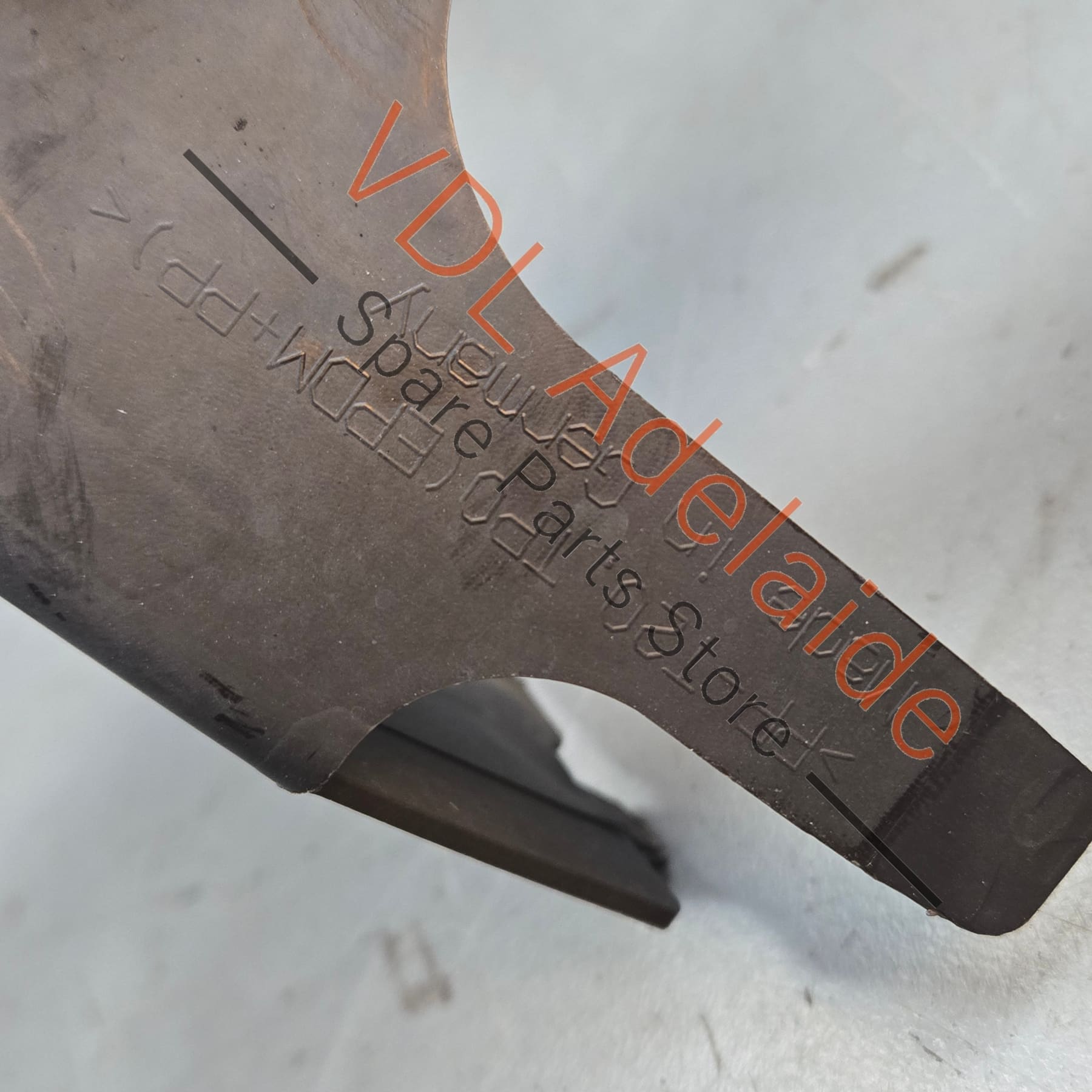 5G0117339    VW Golf R MK7 Front Left Additional Radiator Air Guide Duct Rear 5G0117339