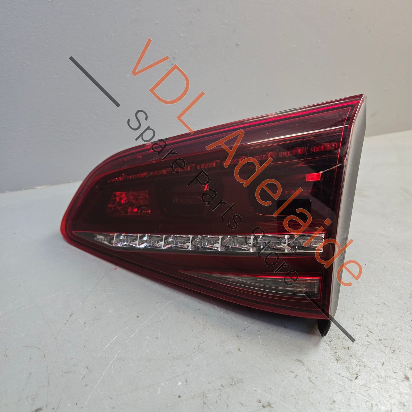 5G0945308E    VW Golf R MK7 Right Side Inner LED Tail Brake Light Taillight 5G0945308E
